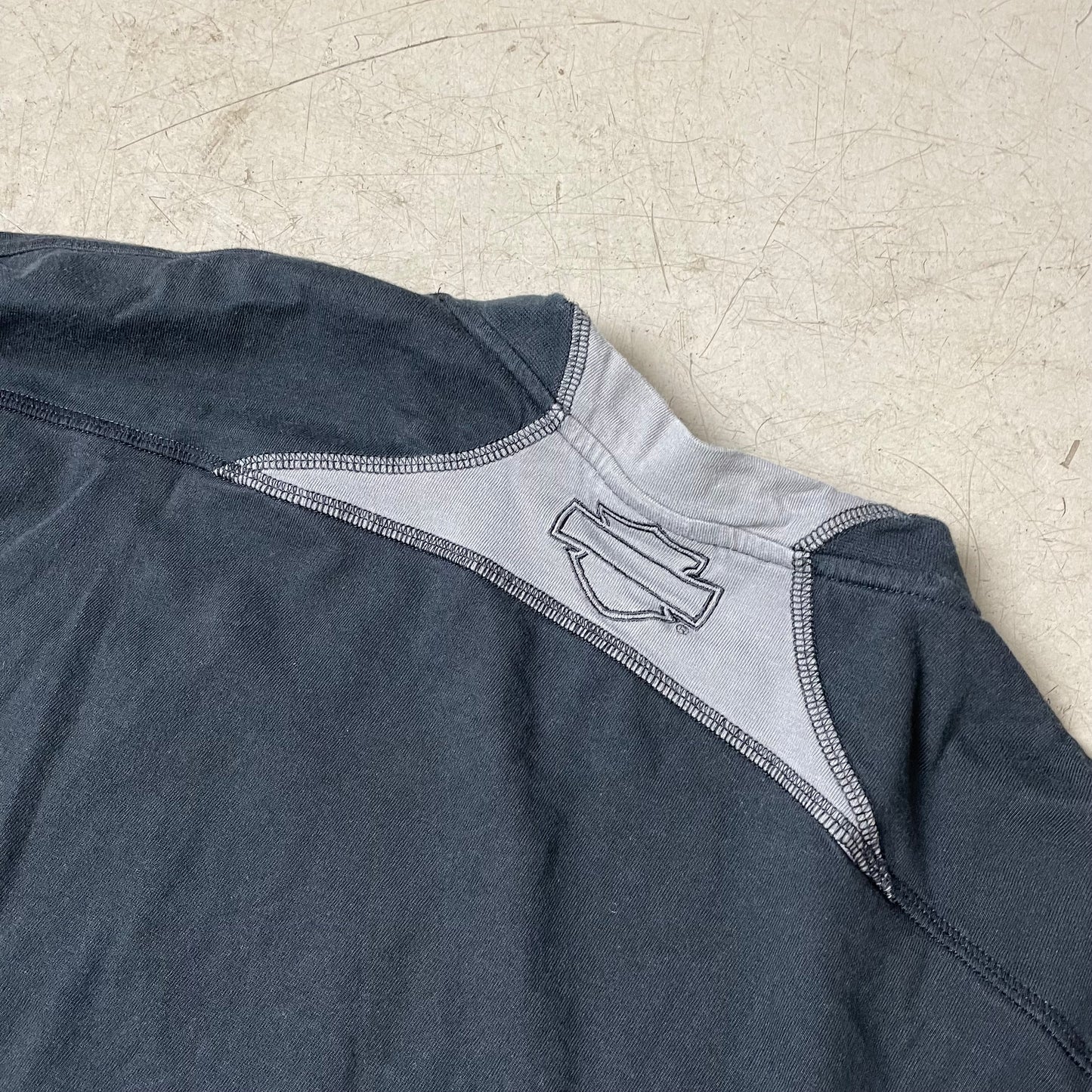 (XL) Harley Davidson Logo Stick Tshirt schwarz grau