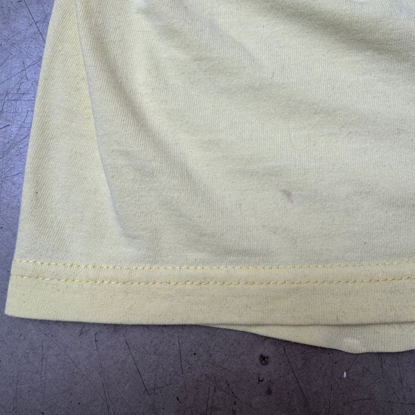 (M-L) 1990s China Great Wall Souvenir Print Tshirt Butter Yellow
