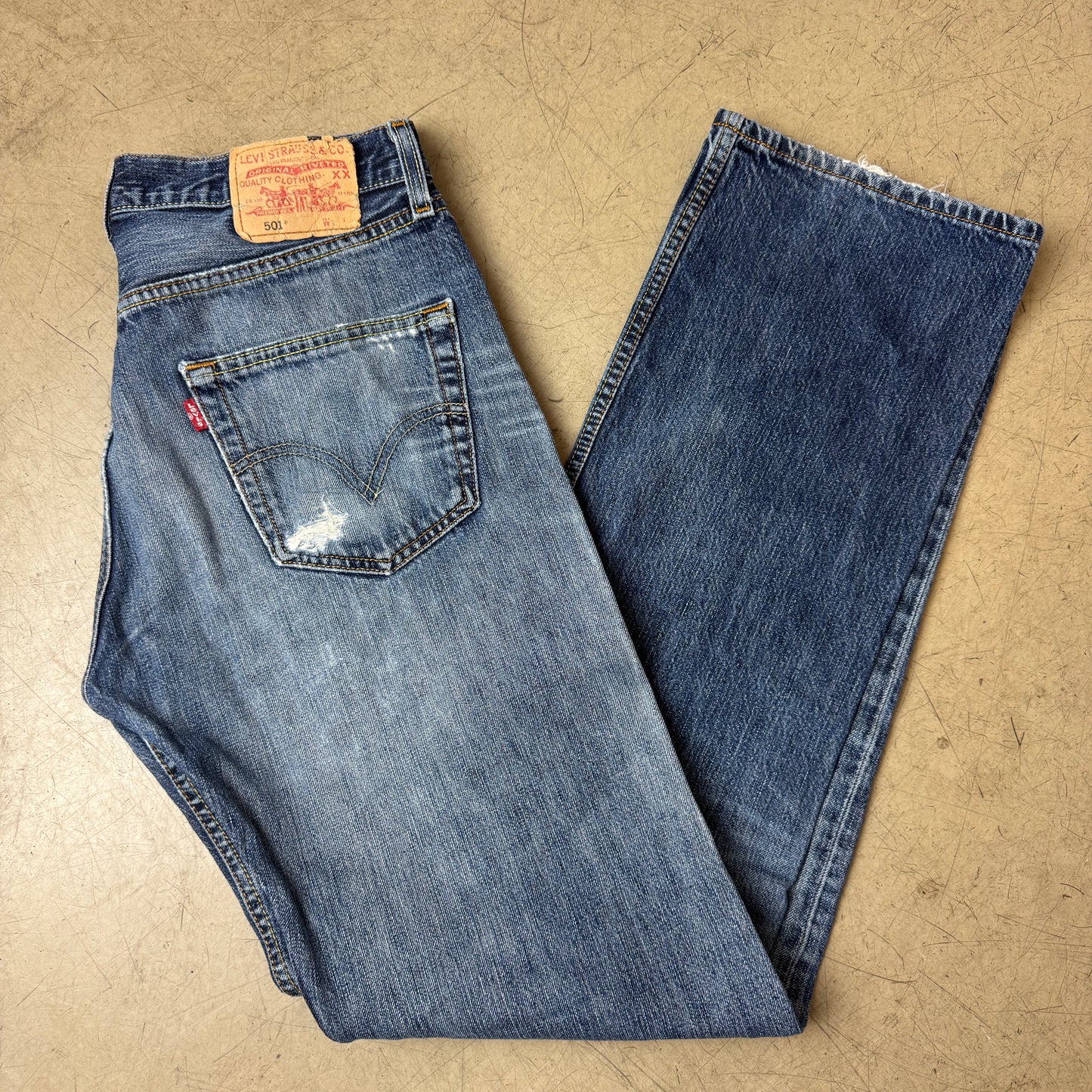 (M) Faded Levi’s 501 Jeanshose blau W32/L34