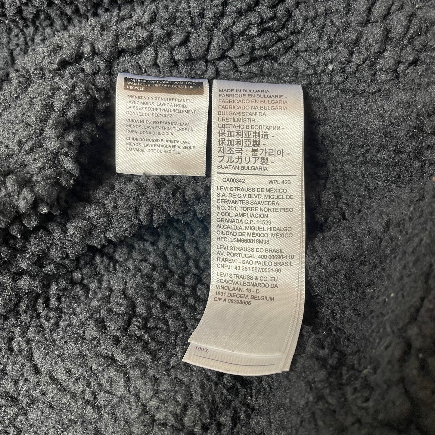 (XL) Levi’s Sherpa Jeansjacke gefüttert schwarz