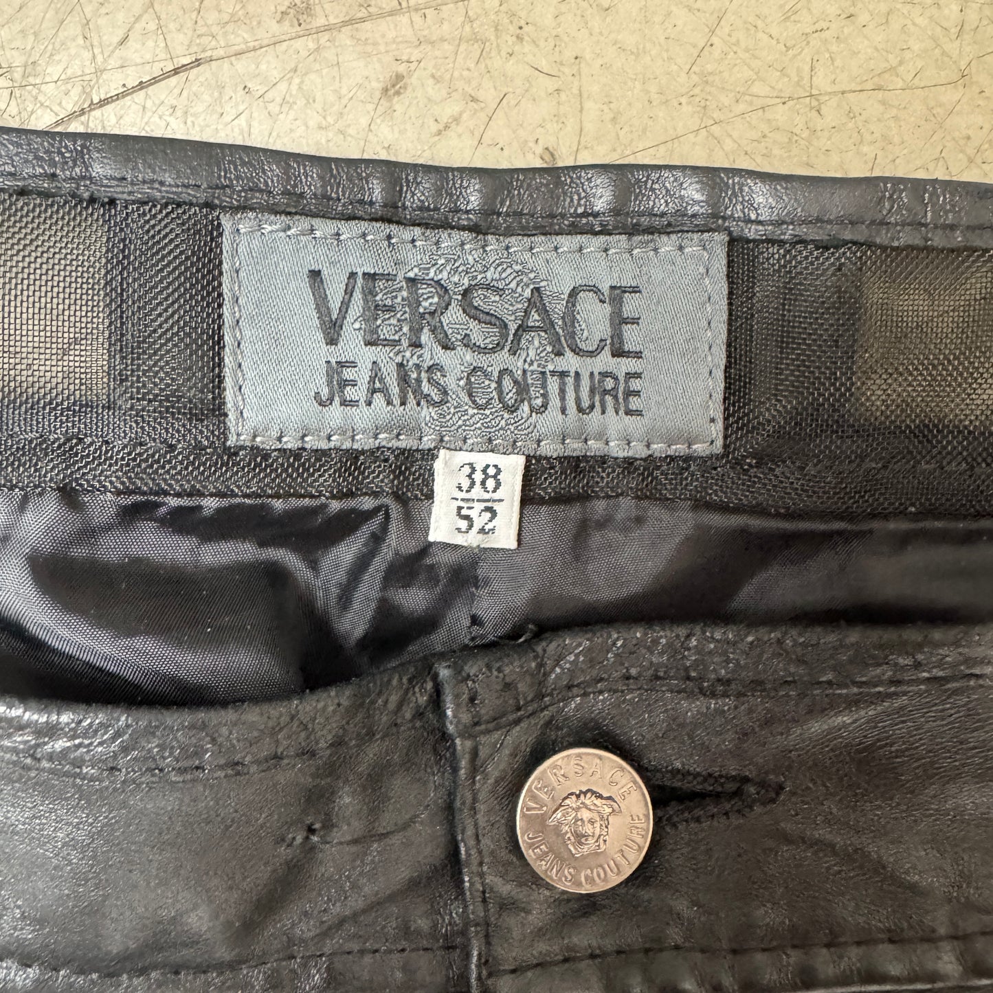 (L) 1990s Versace Leather Pants Straight Cut W38