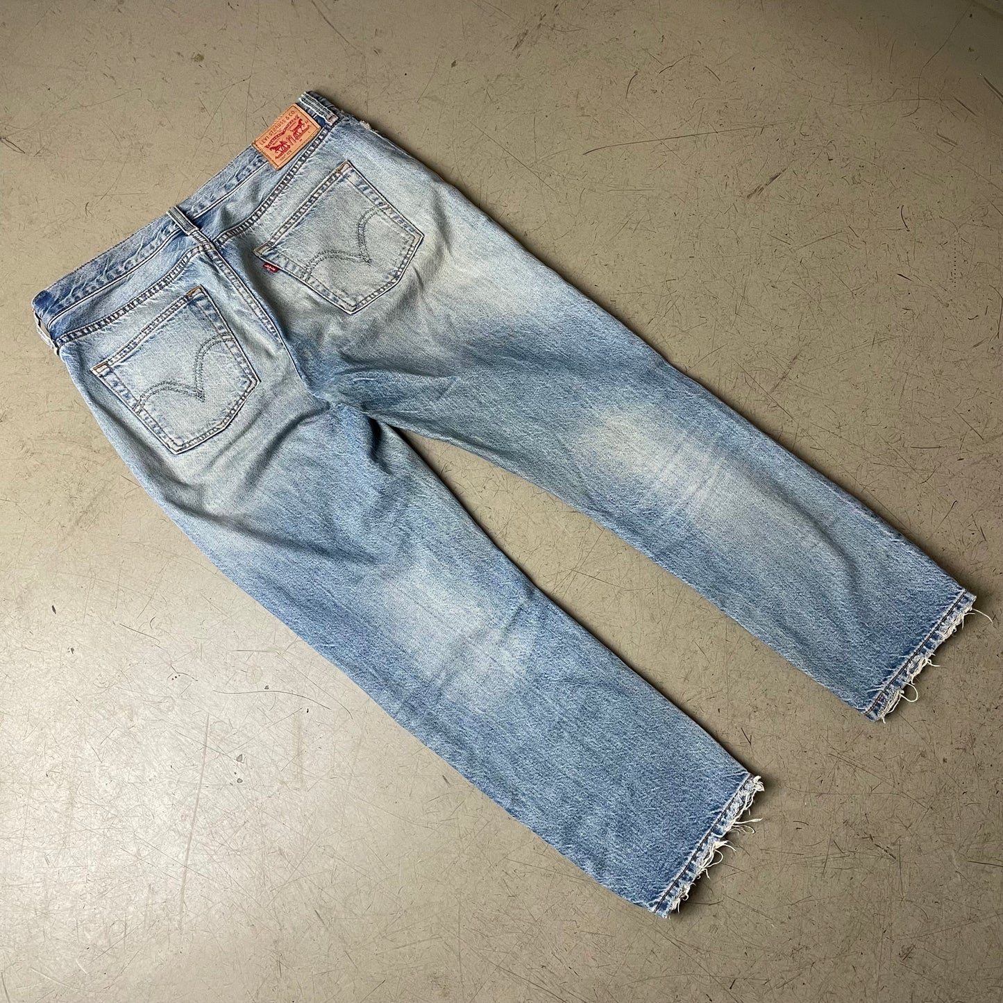 (M) Ripped Levi’s 501 CT Jeanshose faded hellblau W29/L32