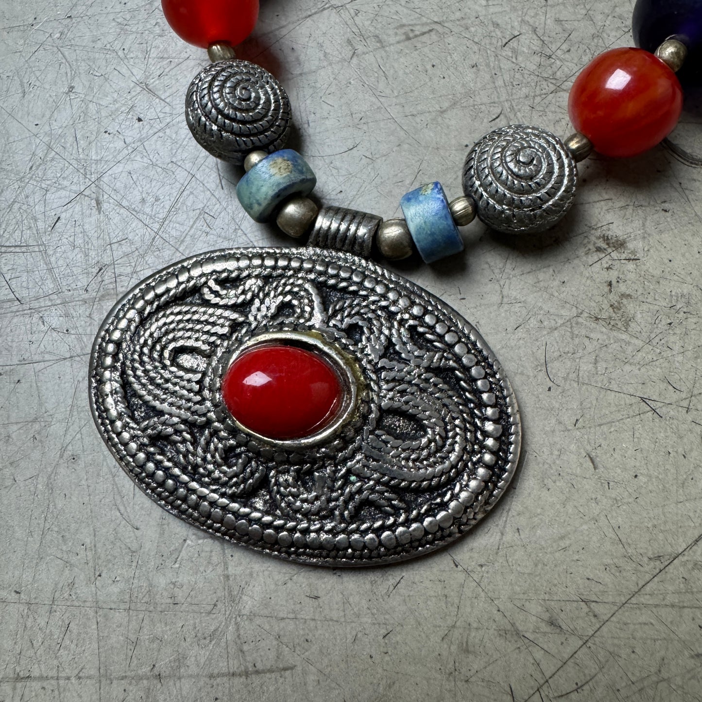 Native Amulet Stein Halskette
