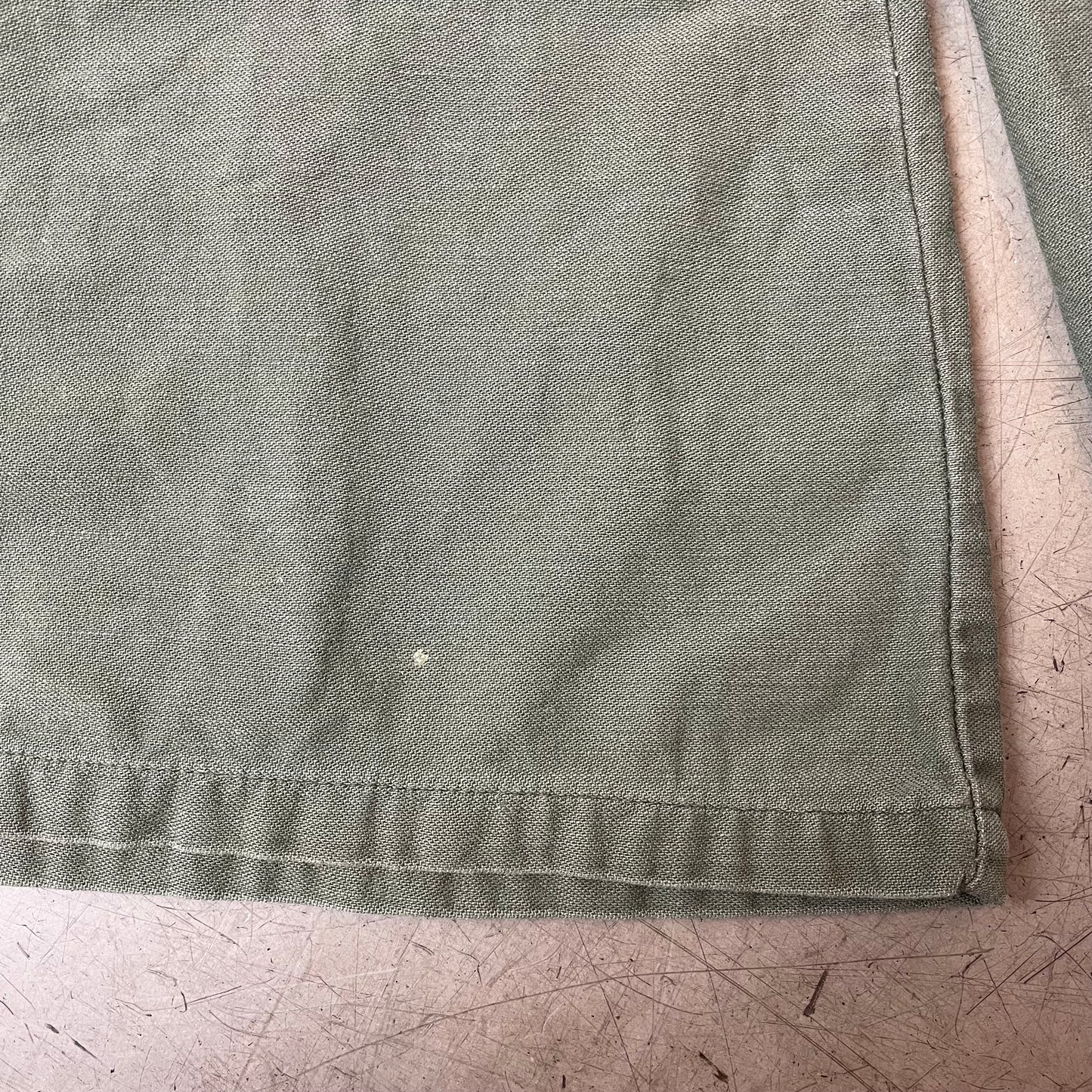(M) 1970s OG107 Cotton Sateen US Army Hemd faded grün