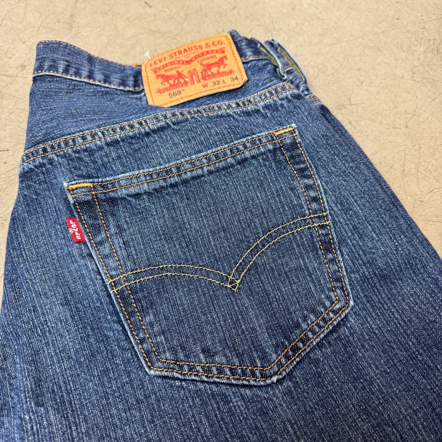 (L) Levi’s 569 Jeanshose blau W32/L34