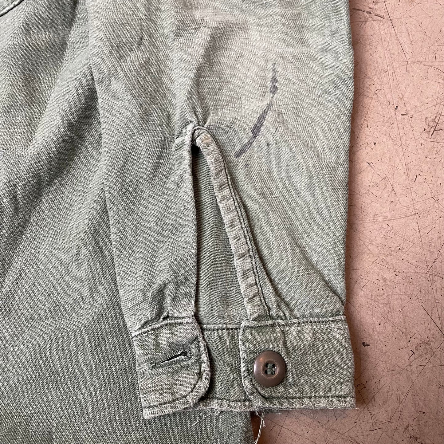 (S) 1970s OG107 Cotton Sateen Hemd US Army faded grün