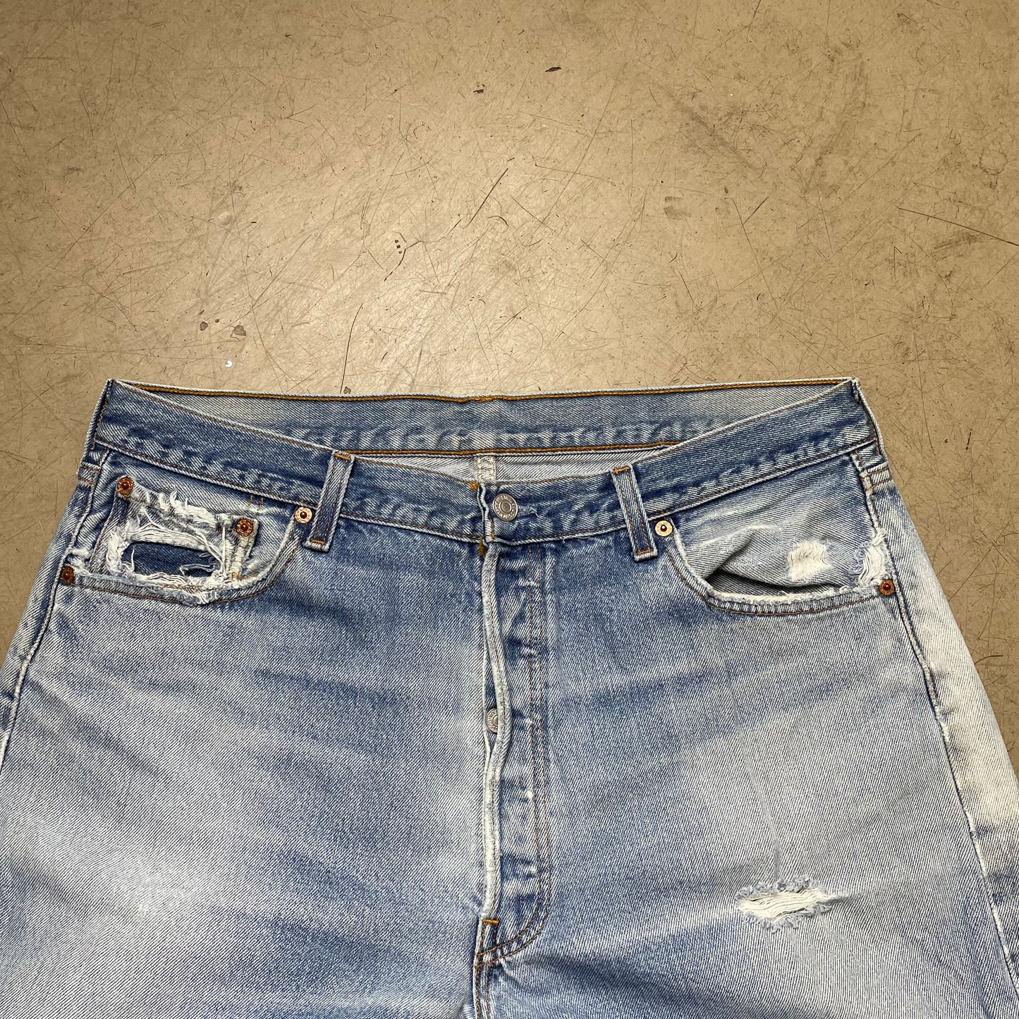 (L-XL) 1998 Levi’s 501 Jeanshose faded hellblau W38L31