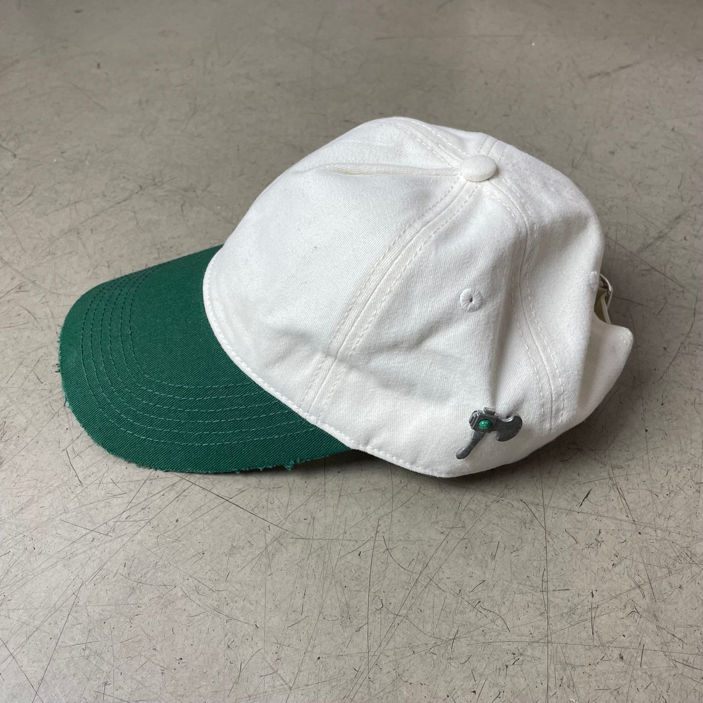 Antik Vintage Pin Canvas Cap dunkelgrün beige