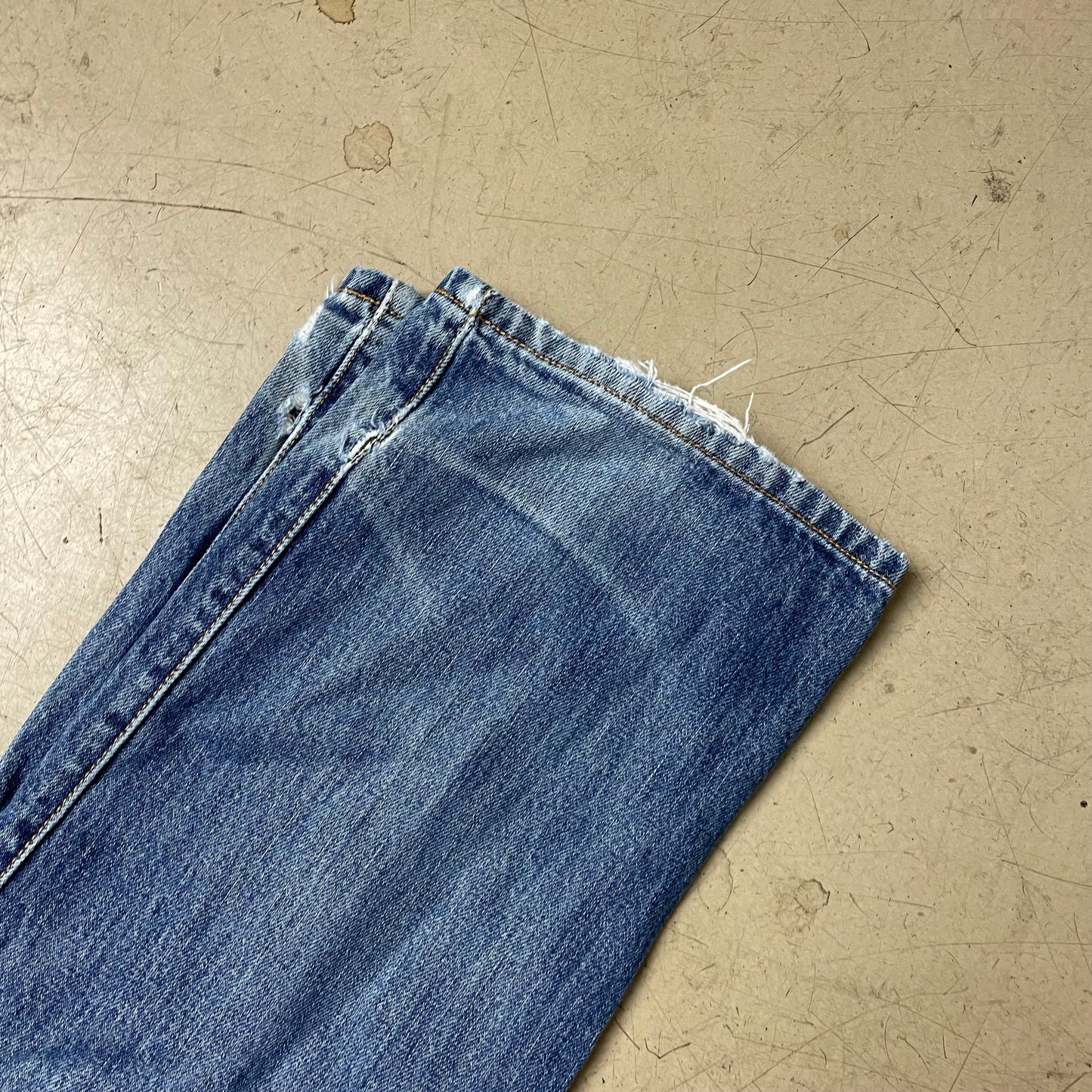(M) Levi’s 501 Jeanshose faded blau W33L32