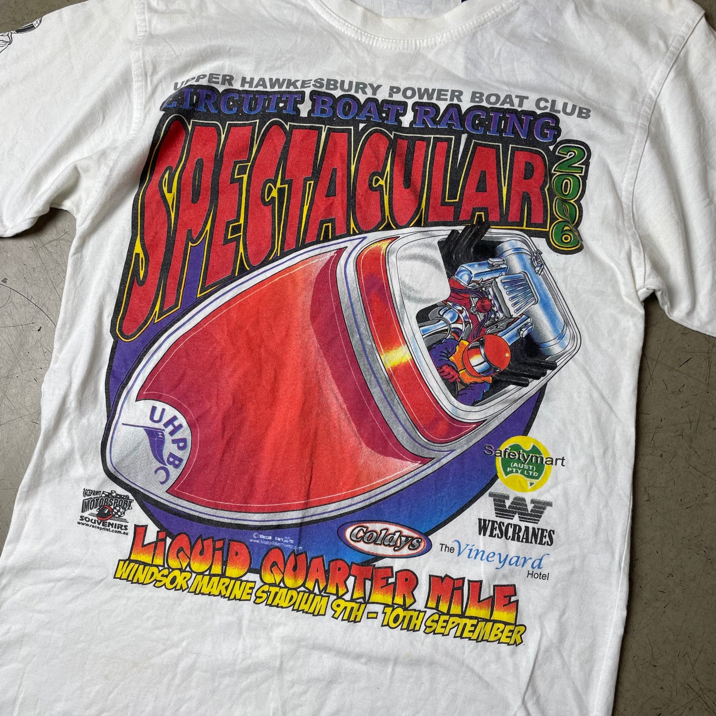 (S) Vintage Speed Boat Liquid Quarter Mile Tshirt weiß