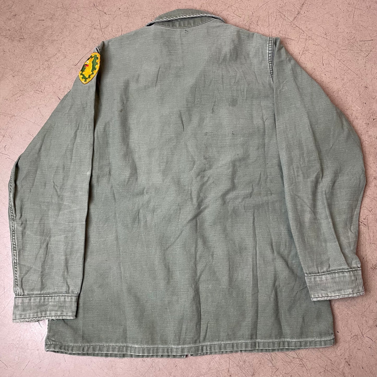(S) 1970s OG107 Cotton Sateen Hemd US Army faded grün