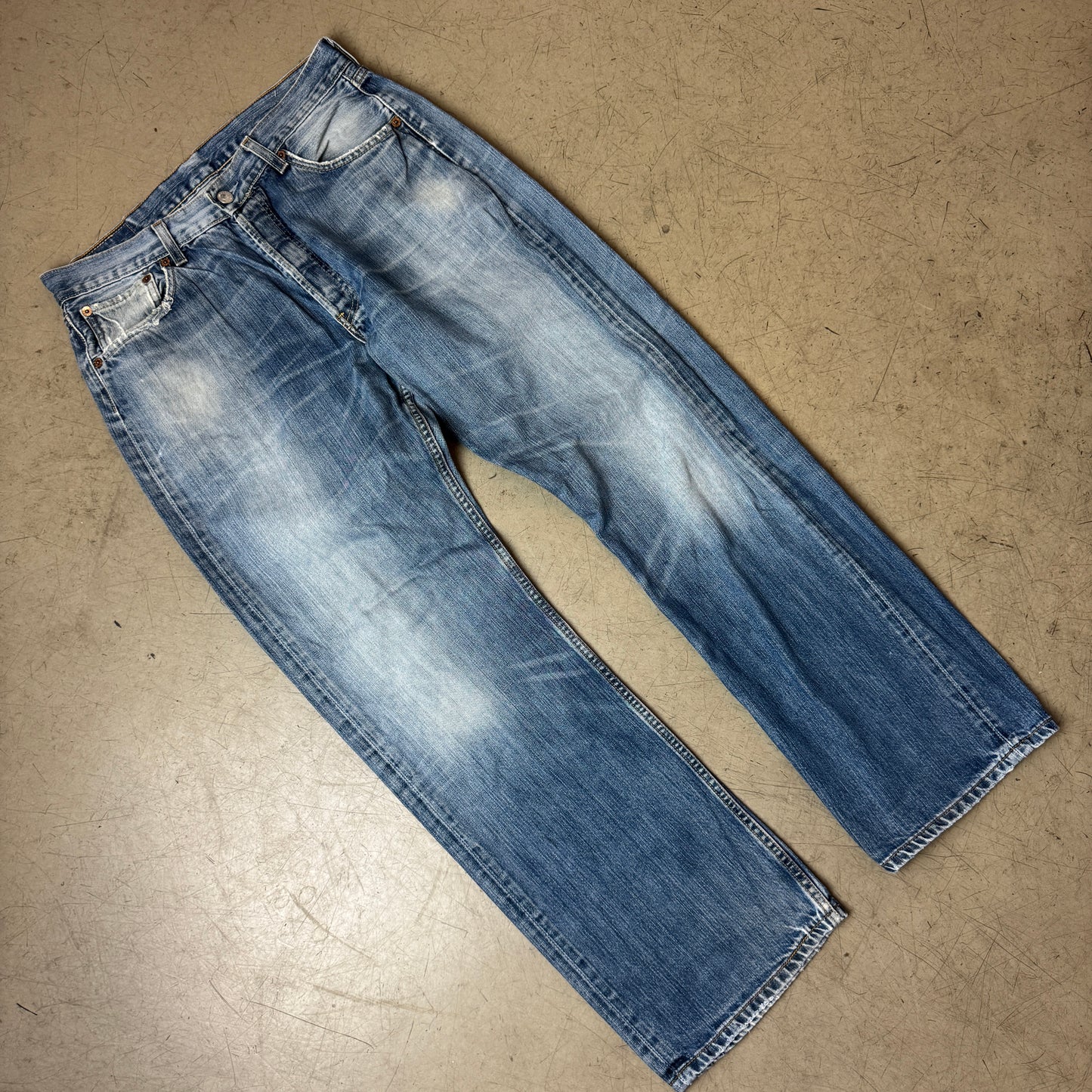 (M) Faded Levi’s 501 Jeanshose blau W34/L32