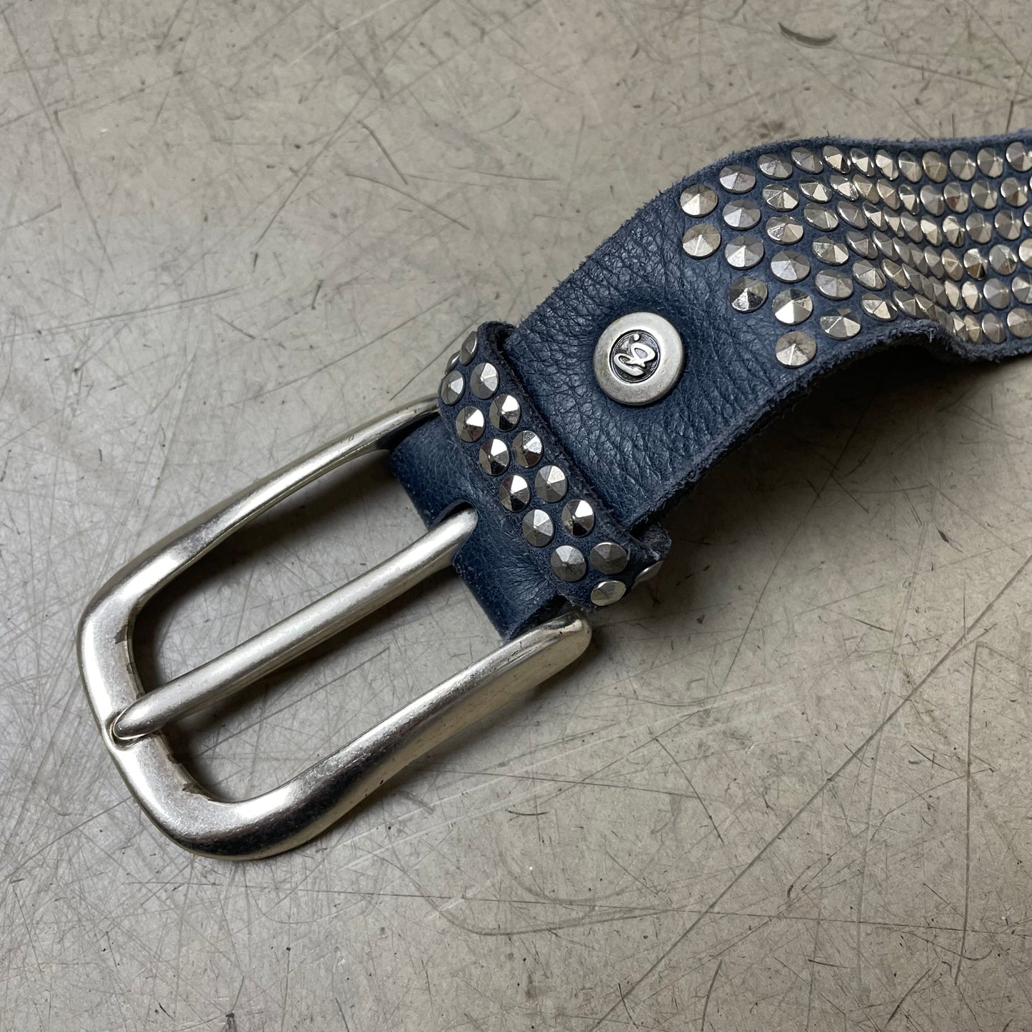 Studded Leather Belt Ledergürtel grau Nieten