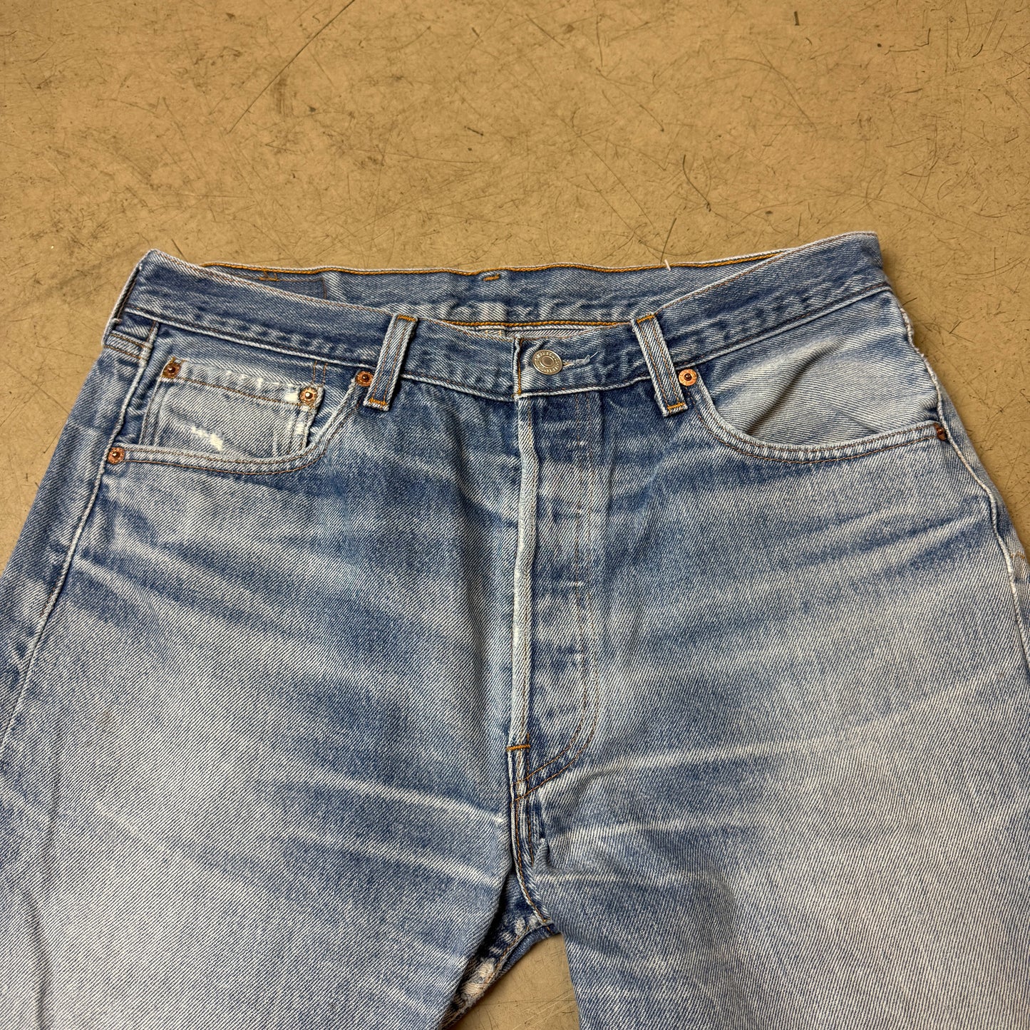 (L) Levi’s 501 Jeanshose Hellblau W34/L32
