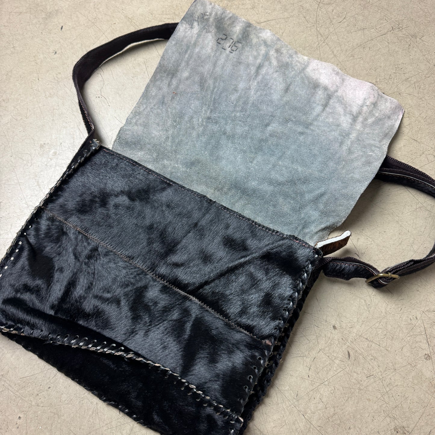 Black Cow Hide / Kuhfell Leder Side Bag