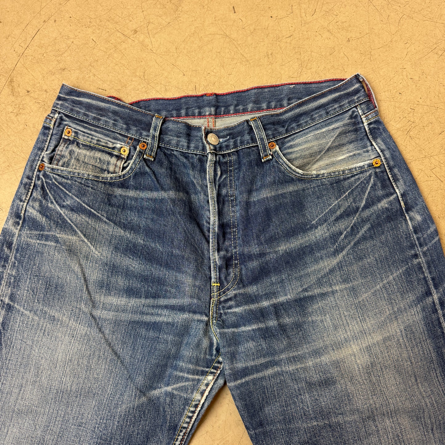 (L) Faded Levi’s 501 Jeanshose blau W34/L34