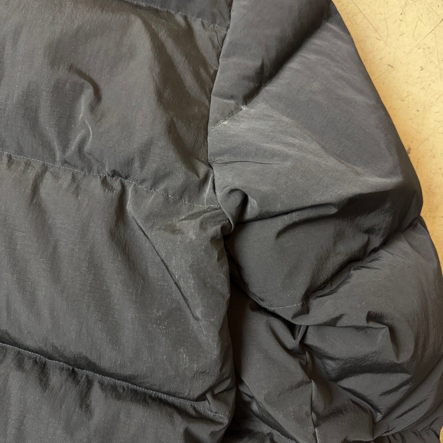 (L) Stüssy Logo Stick Pufferjacke Black