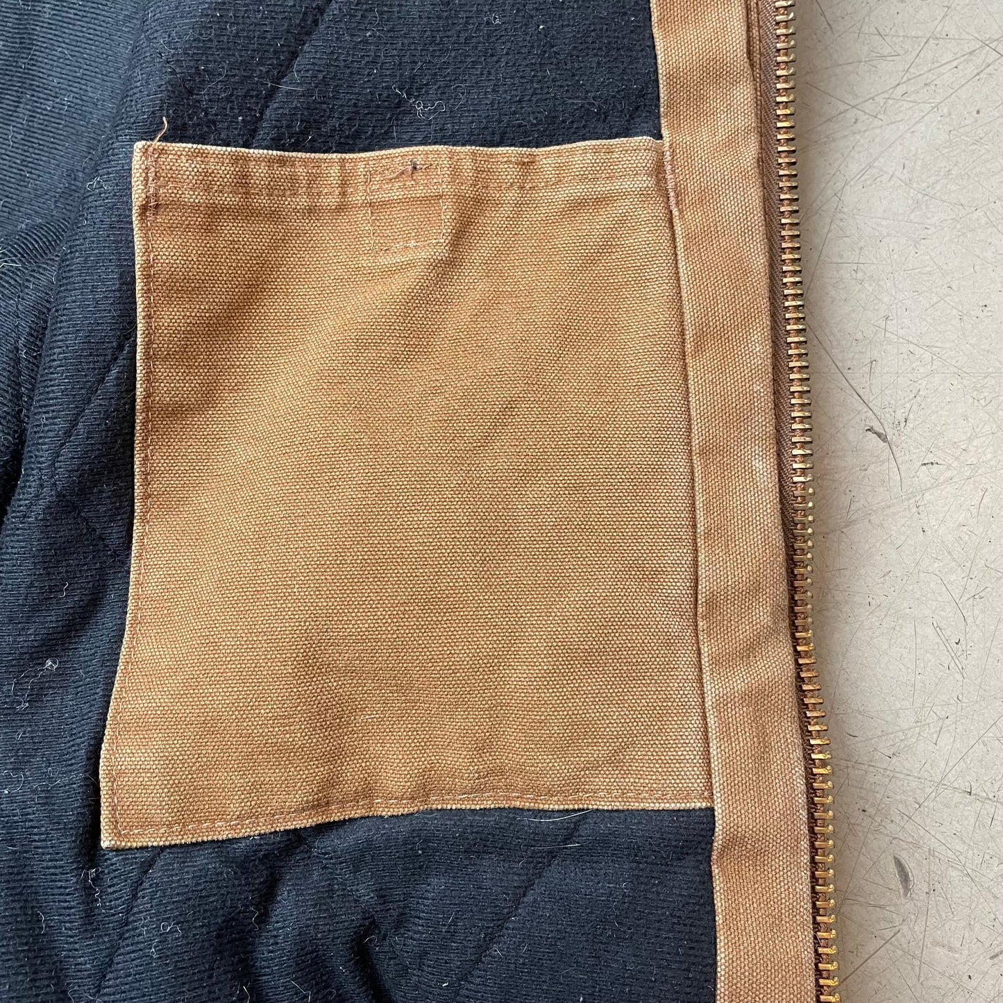 (L) Carhartt Active Hooded Jacket Braun Made in México Tall