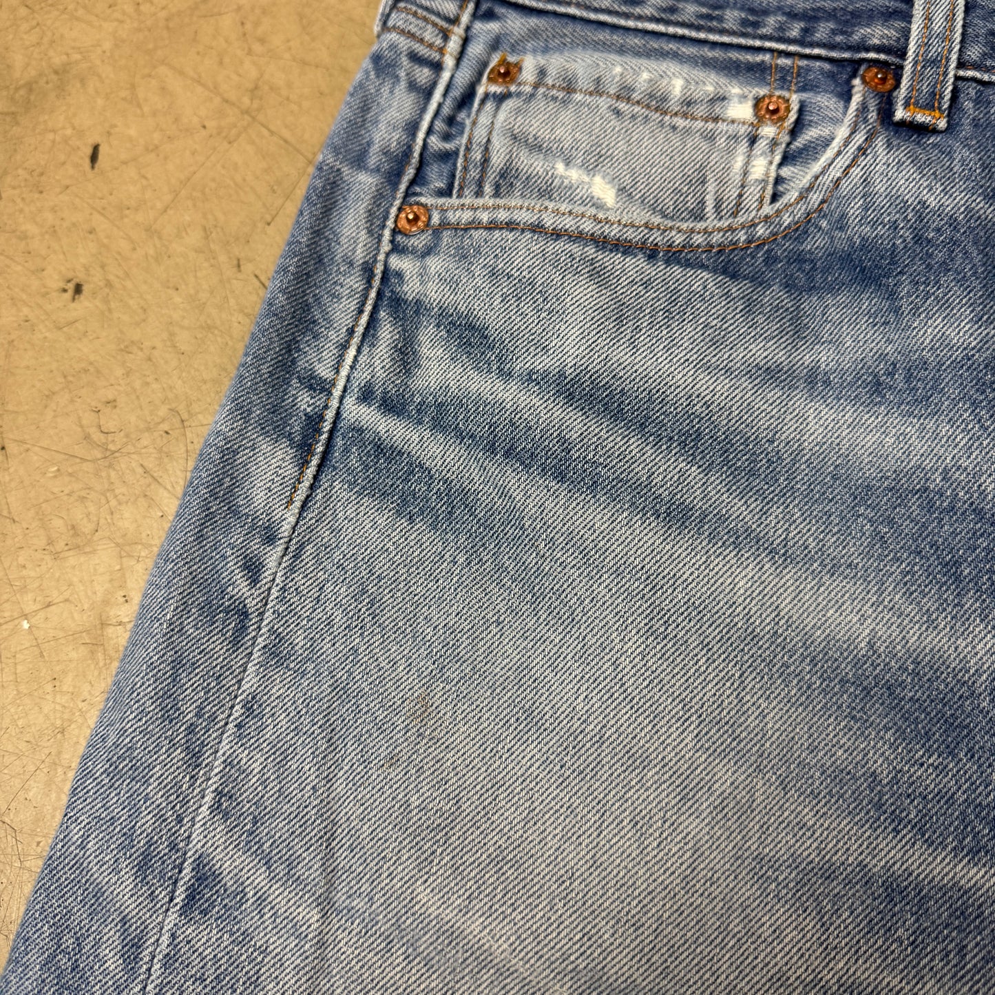(L) Levi’s 501 Jeanshose Hellblau W34/L32