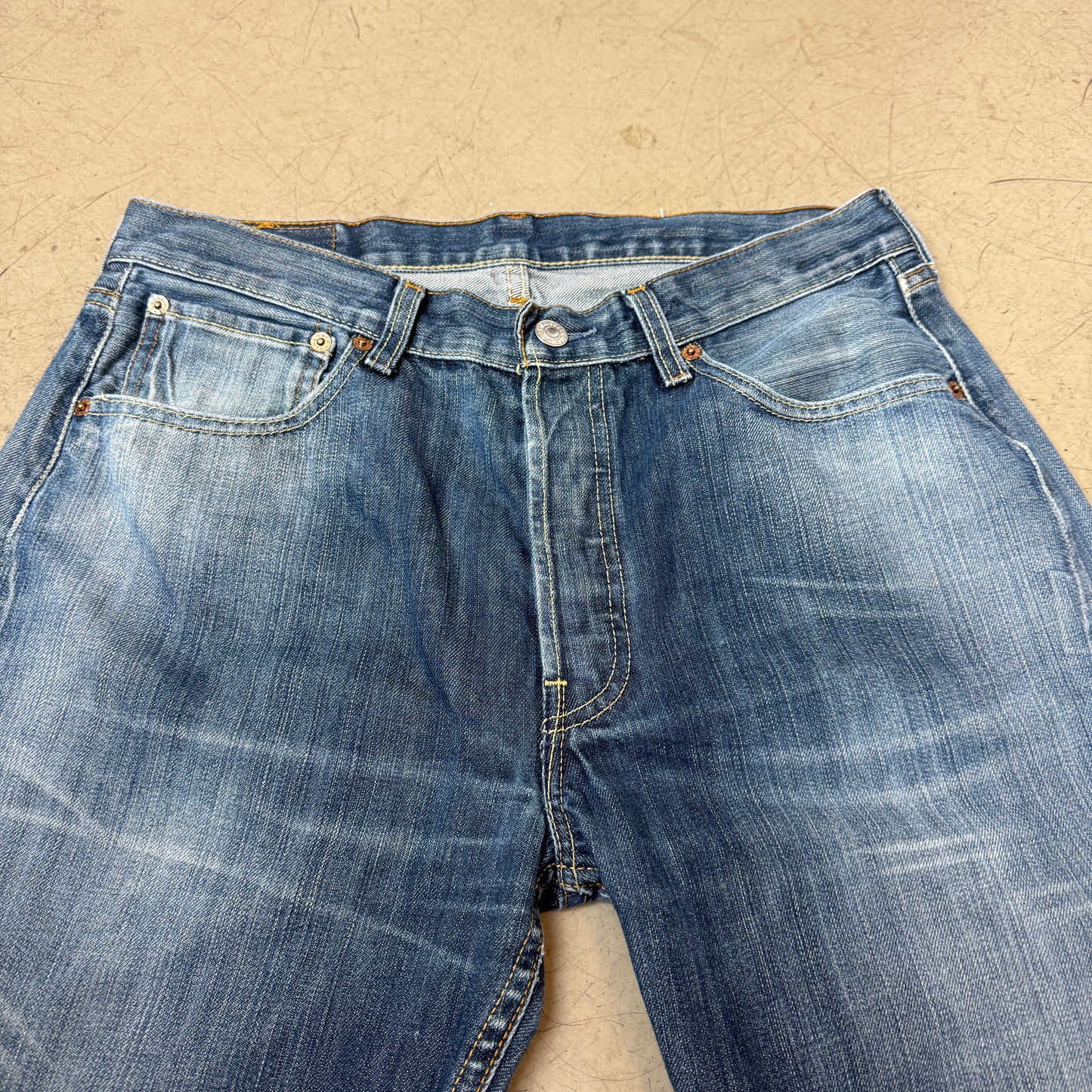(M) Faded Levi’s 501 Jeanshose W33/L36