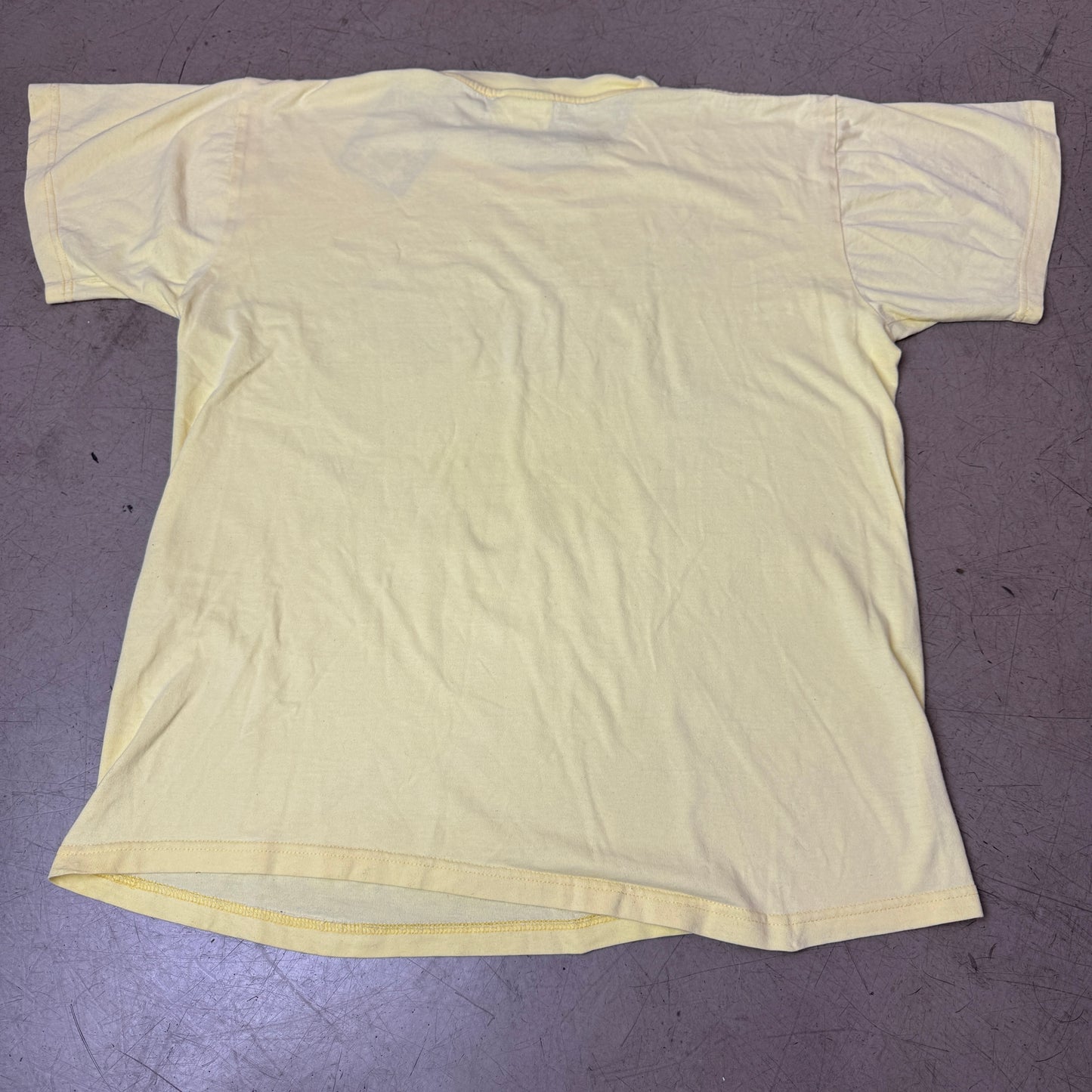 (M-L) 1990s China Great Wall Souvenir Print Tshirt Butter Yellow