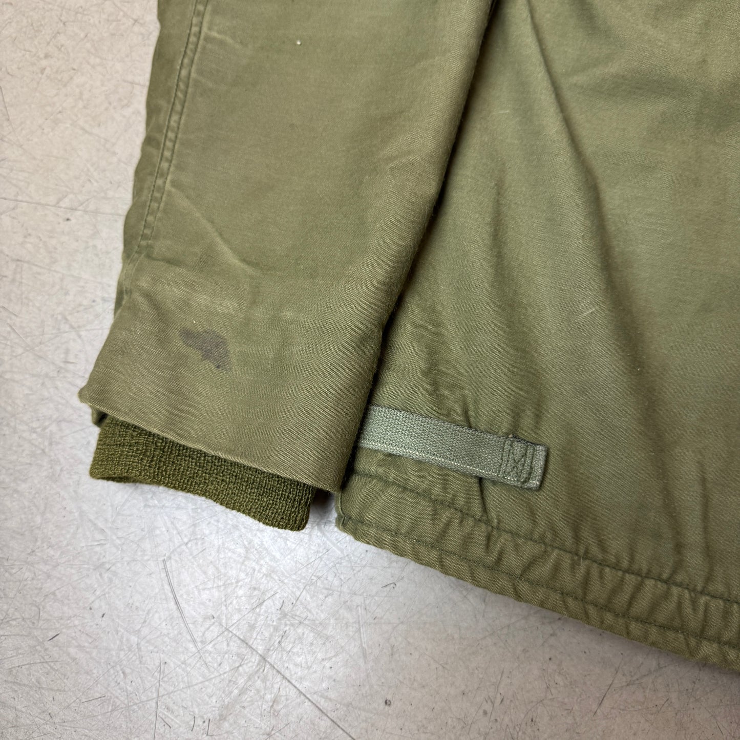 (S-M) Vintage Cropped Padded Army Jacket Olivgrün