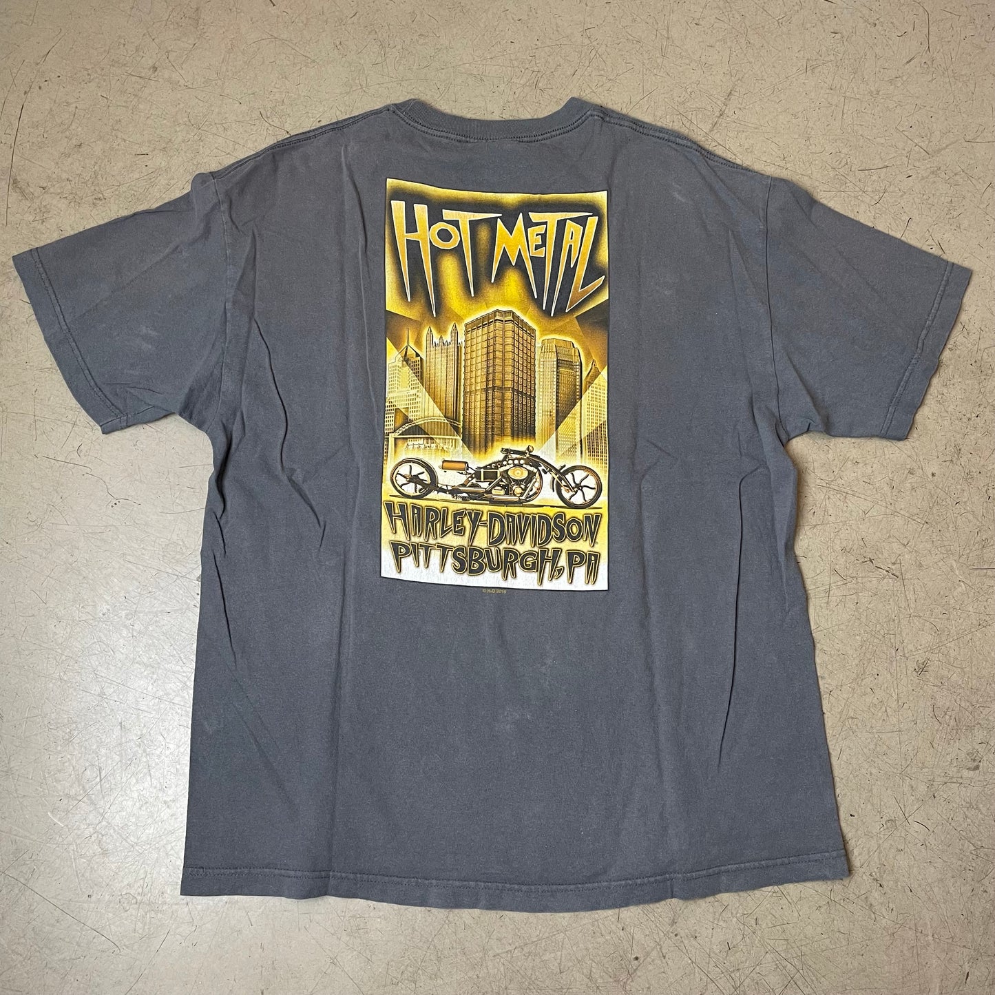 (XL) 2016 Harley Davidson Pittsburgh Big Logo Tshirt Faded grau