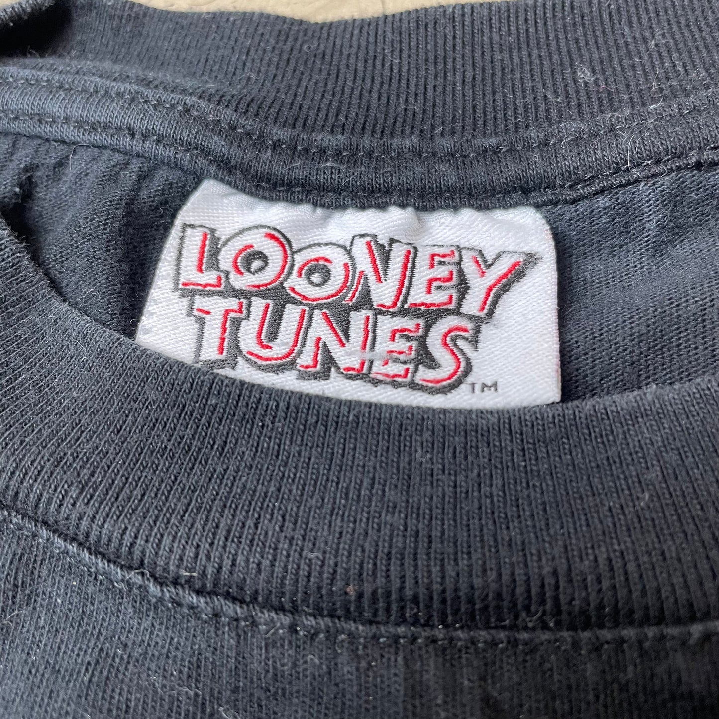 (S) Looney Tunes Print Tshirt faded schwarz