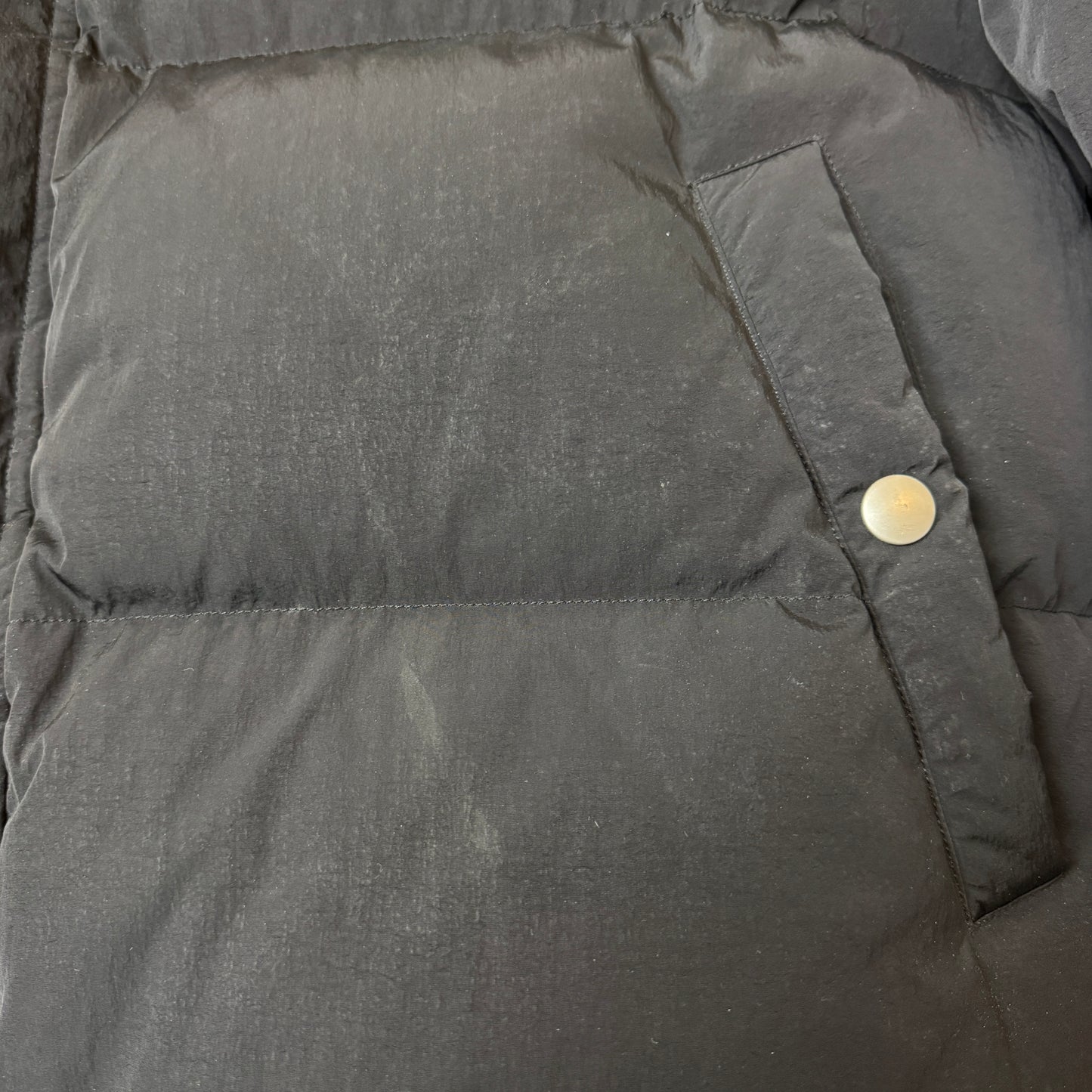 (L) Stüssy Logo Stick Pufferjacke Black