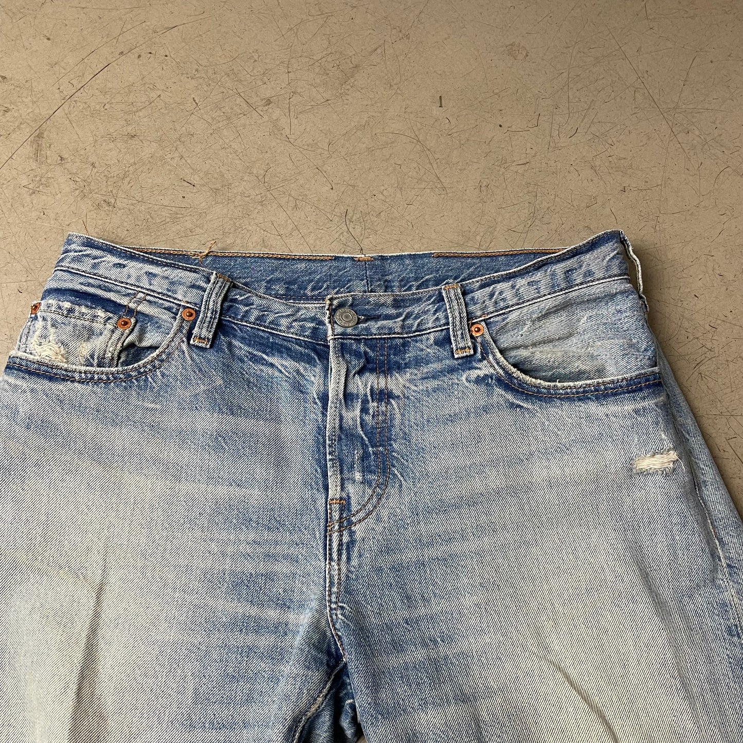 (M) Ripped Levi’s 501 CT Jeanshose faded hellblau W29/L32