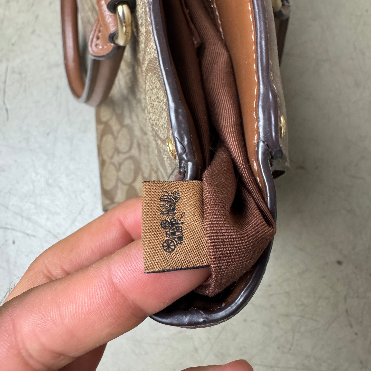 Coach Leder Handtasche Monogramm beige braun