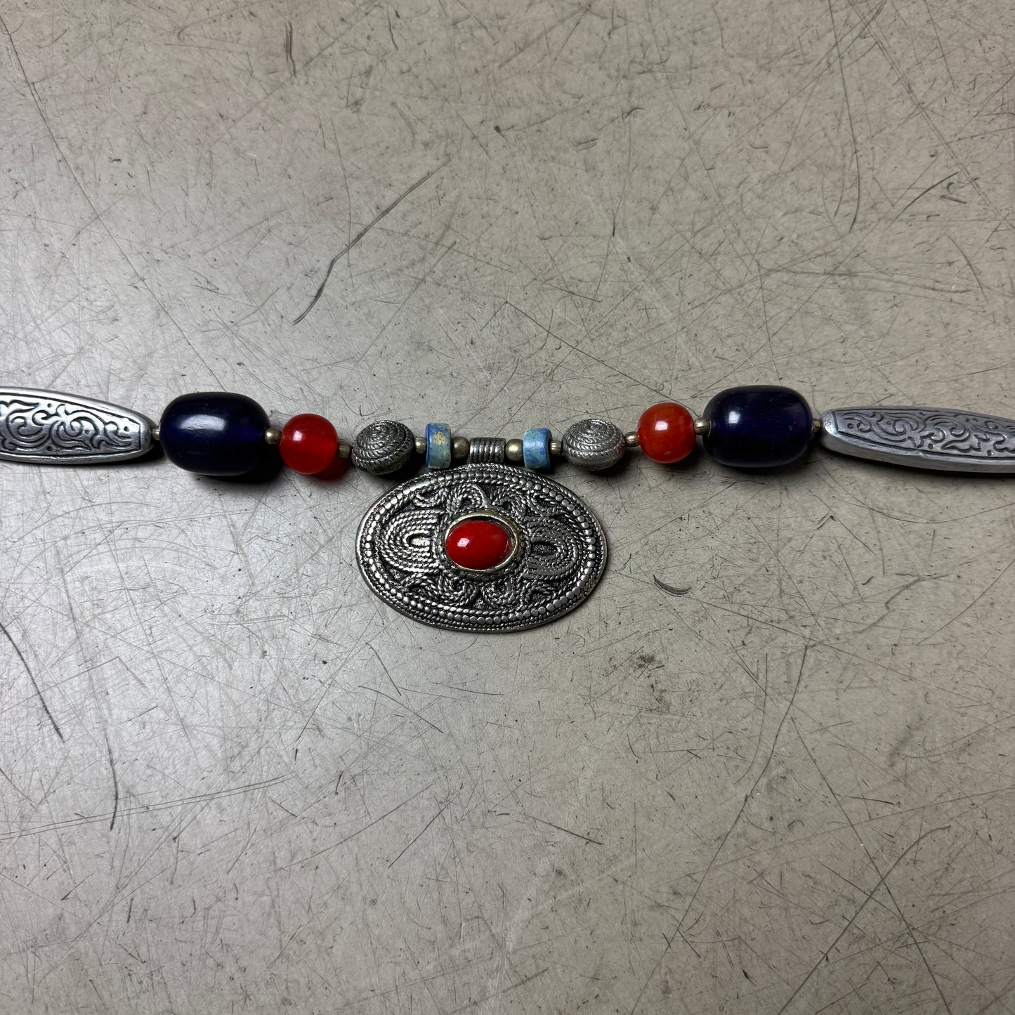 Native Amulet Stein Halskette