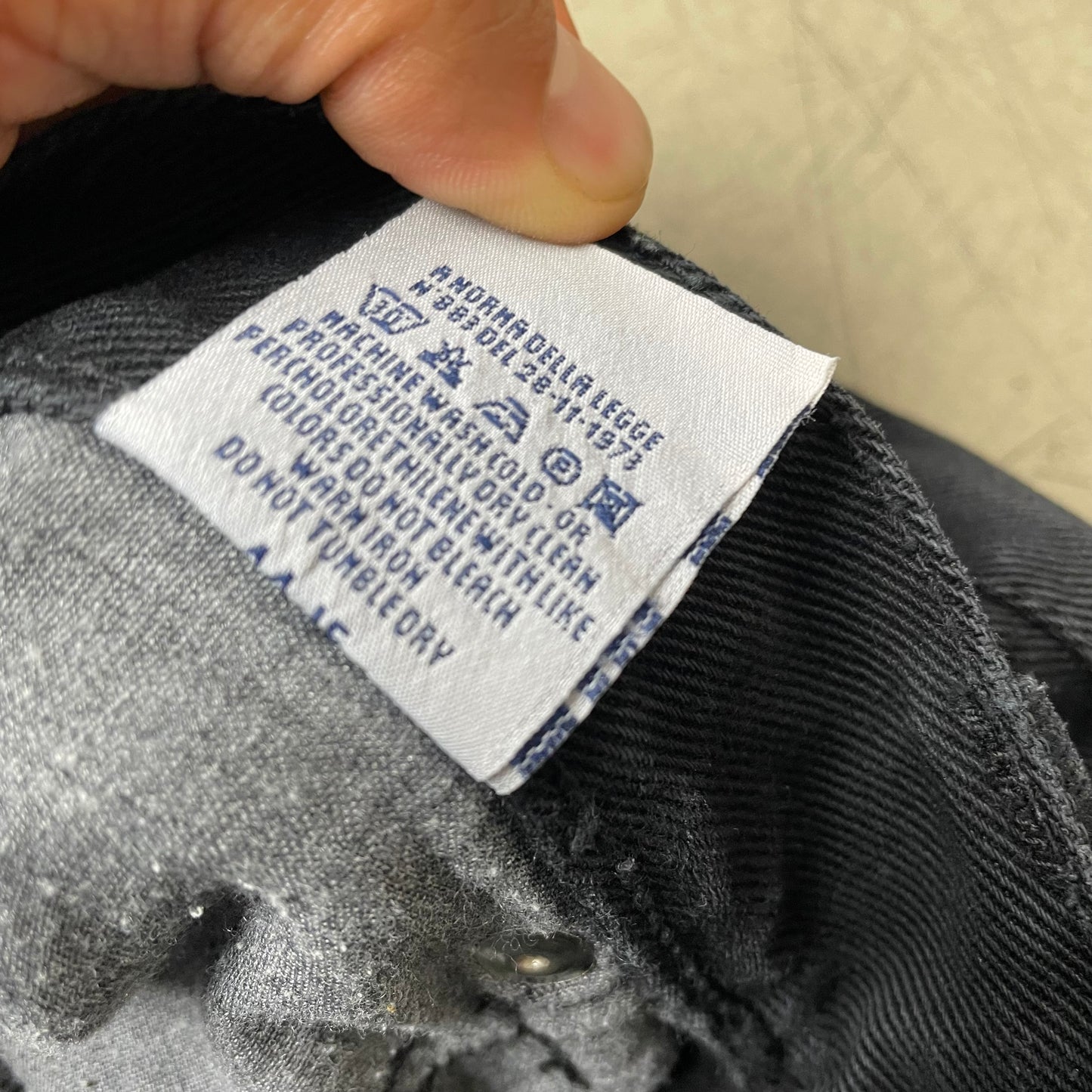 (XL) 1990s Versace Jeanshose schwarz 38 52