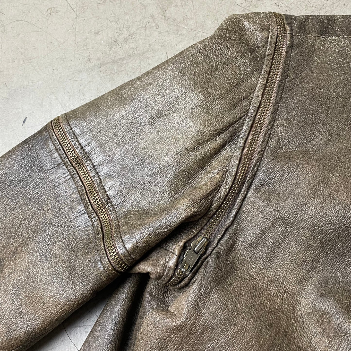 (M) Leder Zip Bomberjacke faded dunkelbraun