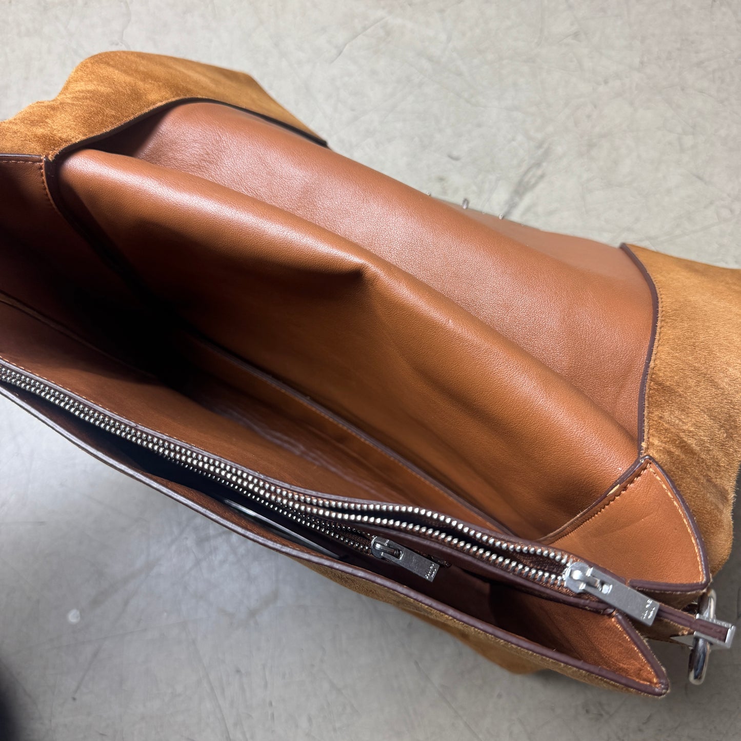 Céline Wildleder Leder Handtasche Clutch Bag Silber braun