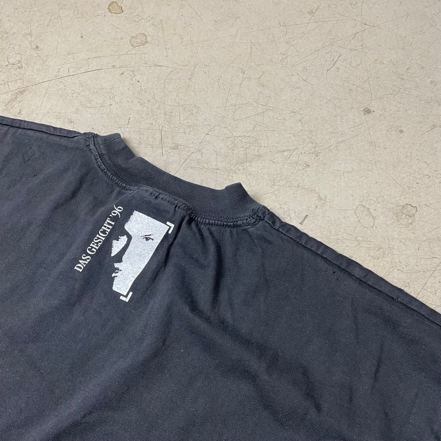 (XL) 1996 Das Gesicht Face Print Tshirt schwarz weiß