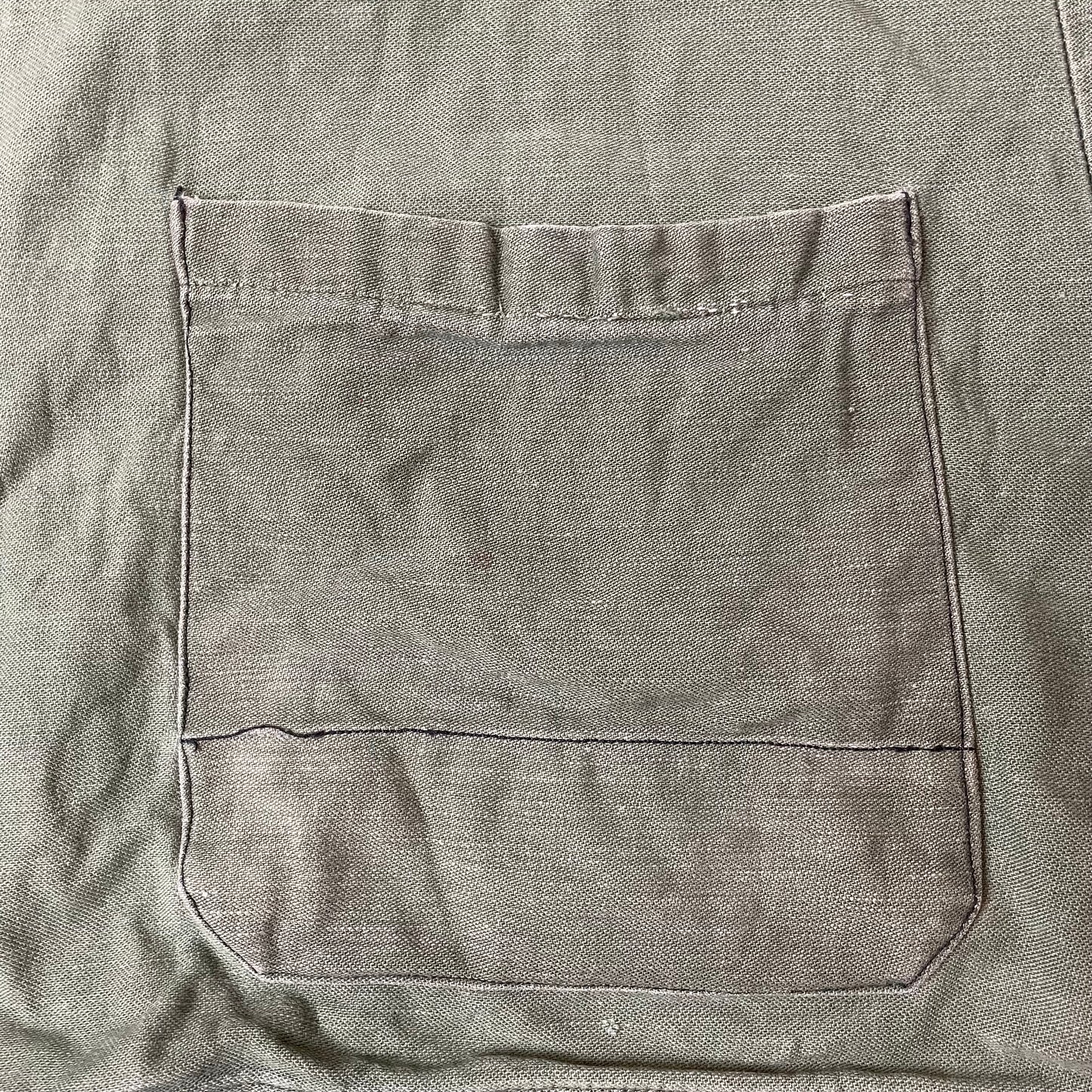 (M-L) 1970s OG107 Cotton Sateen US Army Hemd grün