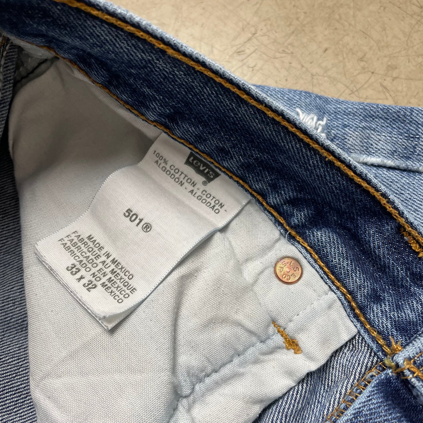 (M) Levi’s 501 Jeanshose faded blau W33L32