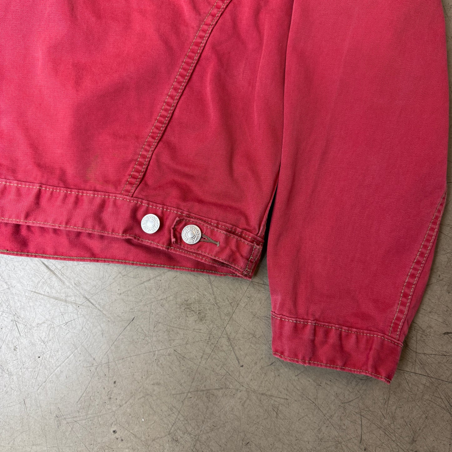 (S) Wmn 1990s Levi’s Jeansjacke Faded rot Black Label