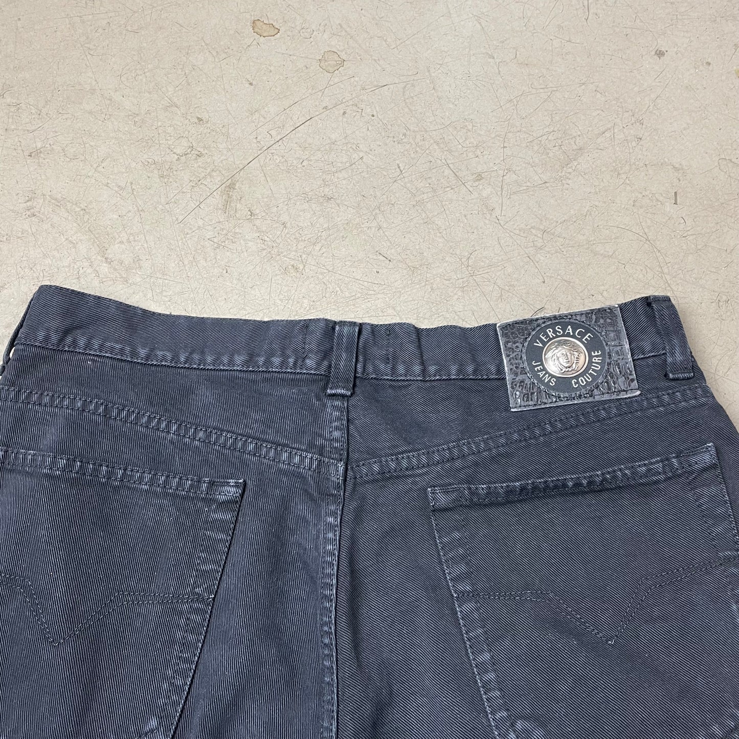 (XL) 1990s Versace Jeanshose schwarz 38 52