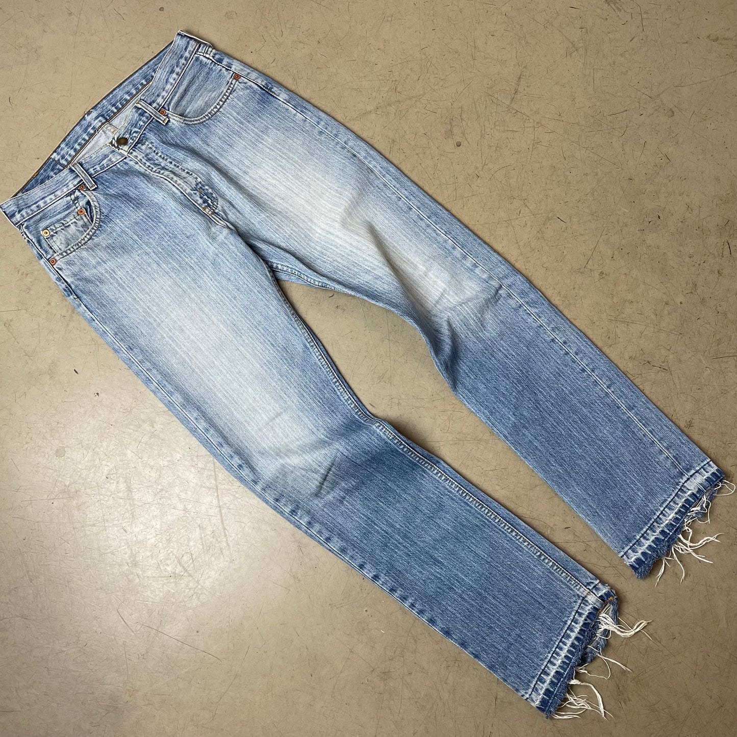 (L) Levi’s 505 04 Jeanshose faded blau W33/L32