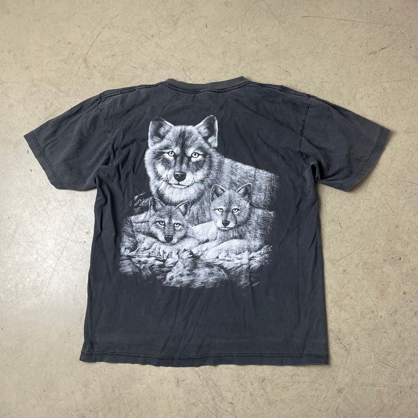 (L) Vintage Wolf Animal Print Tshirt faded schwarz