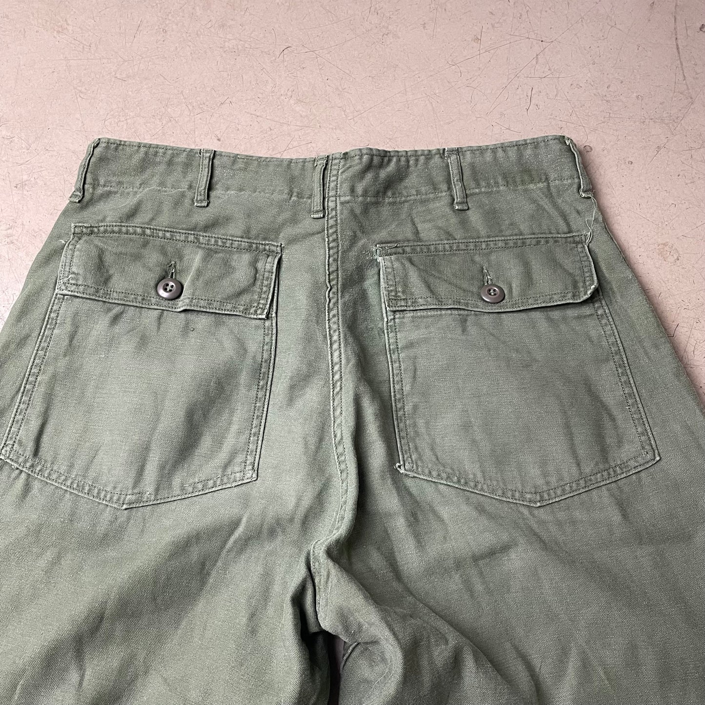 (L) Vintage Front Pocket Fatigue Pants Cotton Sateen US Army grün W36/L31