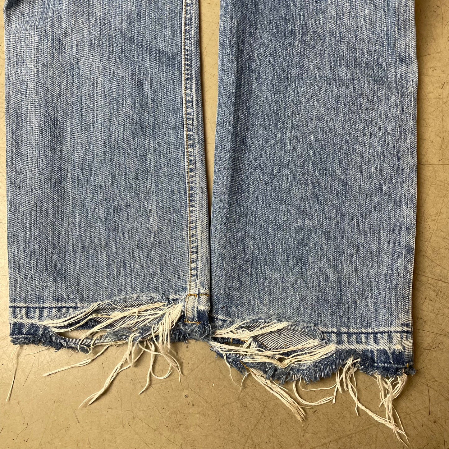(L) Levi’s 505 04 Jeanshose faded blau W33/L32