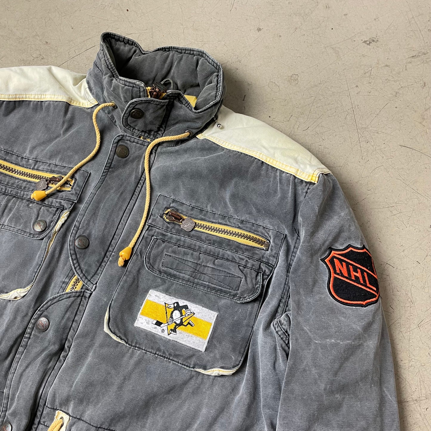 (M) 1990s Campri Teamline Pittsburgh Penguins NHL Jacket