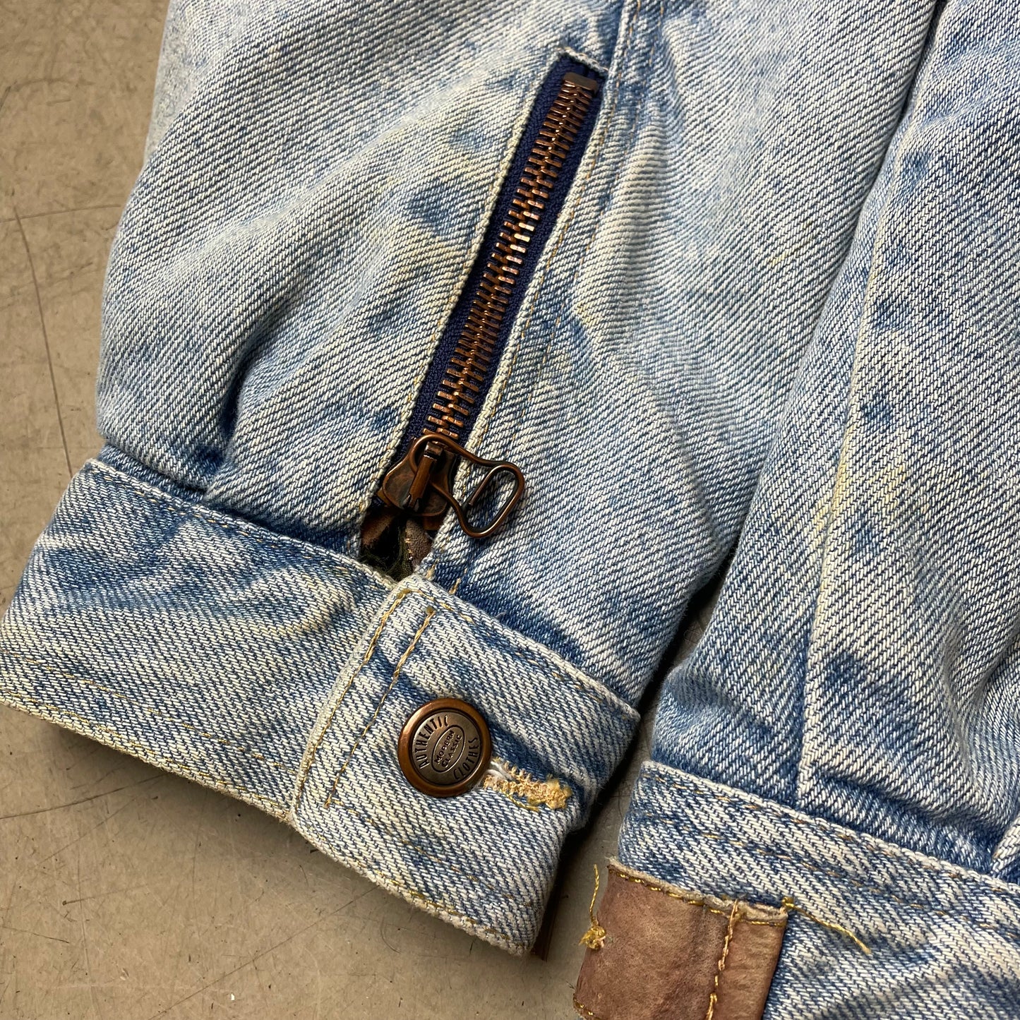 (M) 1980s Leder Jeansjacke hellblau braun