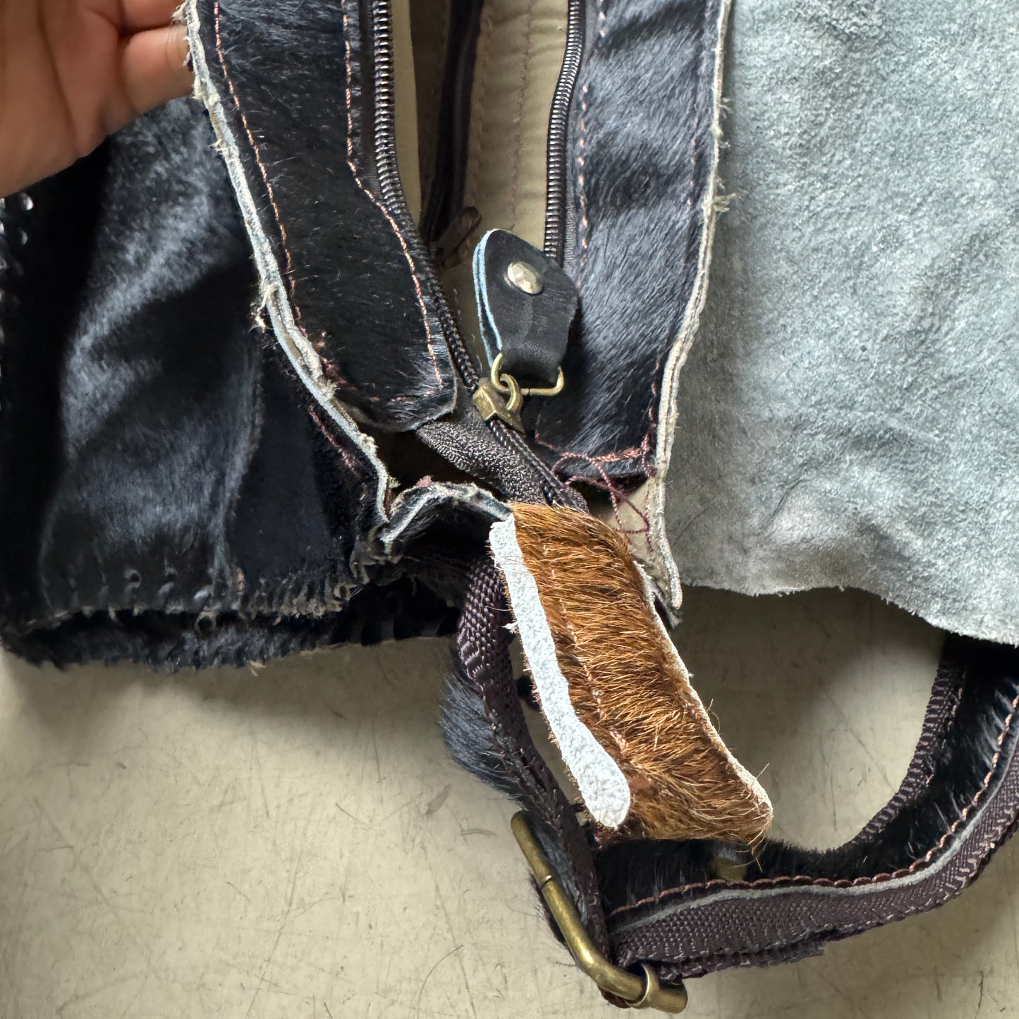 Black Cow Hide / Kuhfell Leder Side Bag