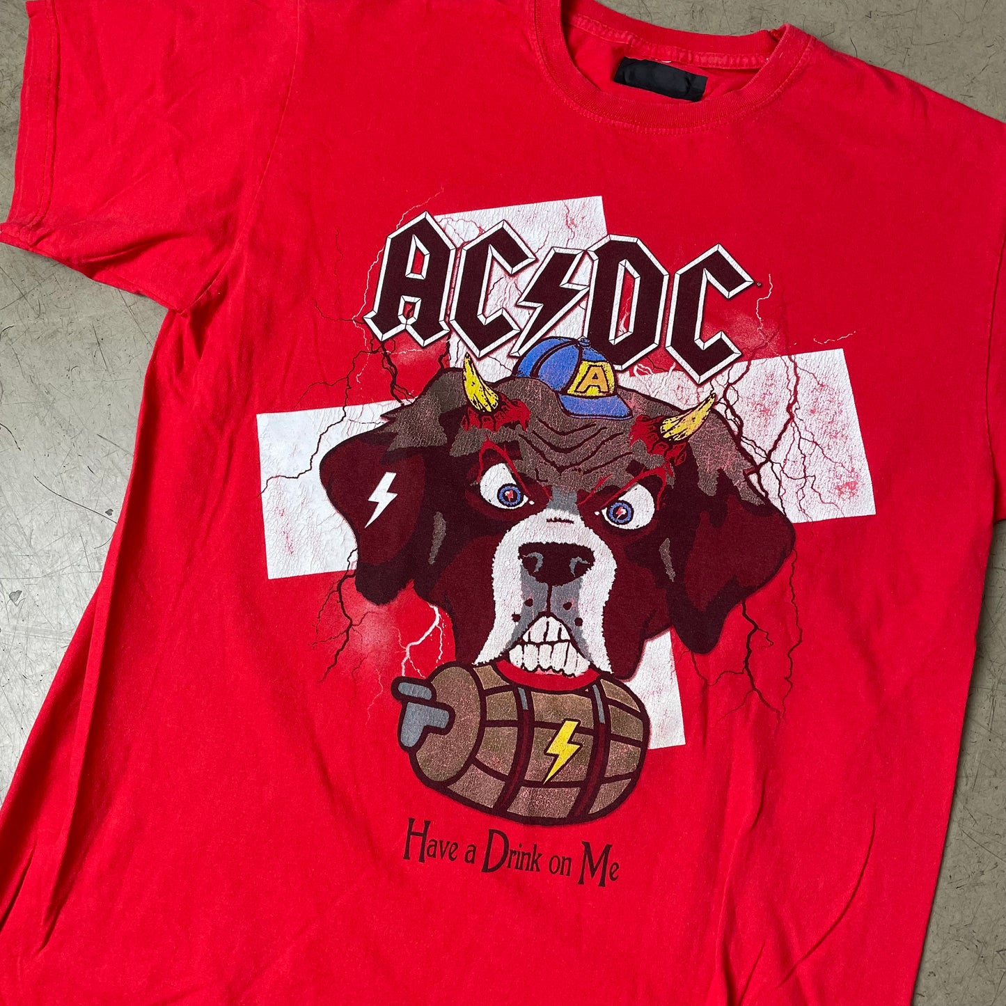 (M-L) Acdc Band Tour tshirt Zurich Switzerland 2015 rot