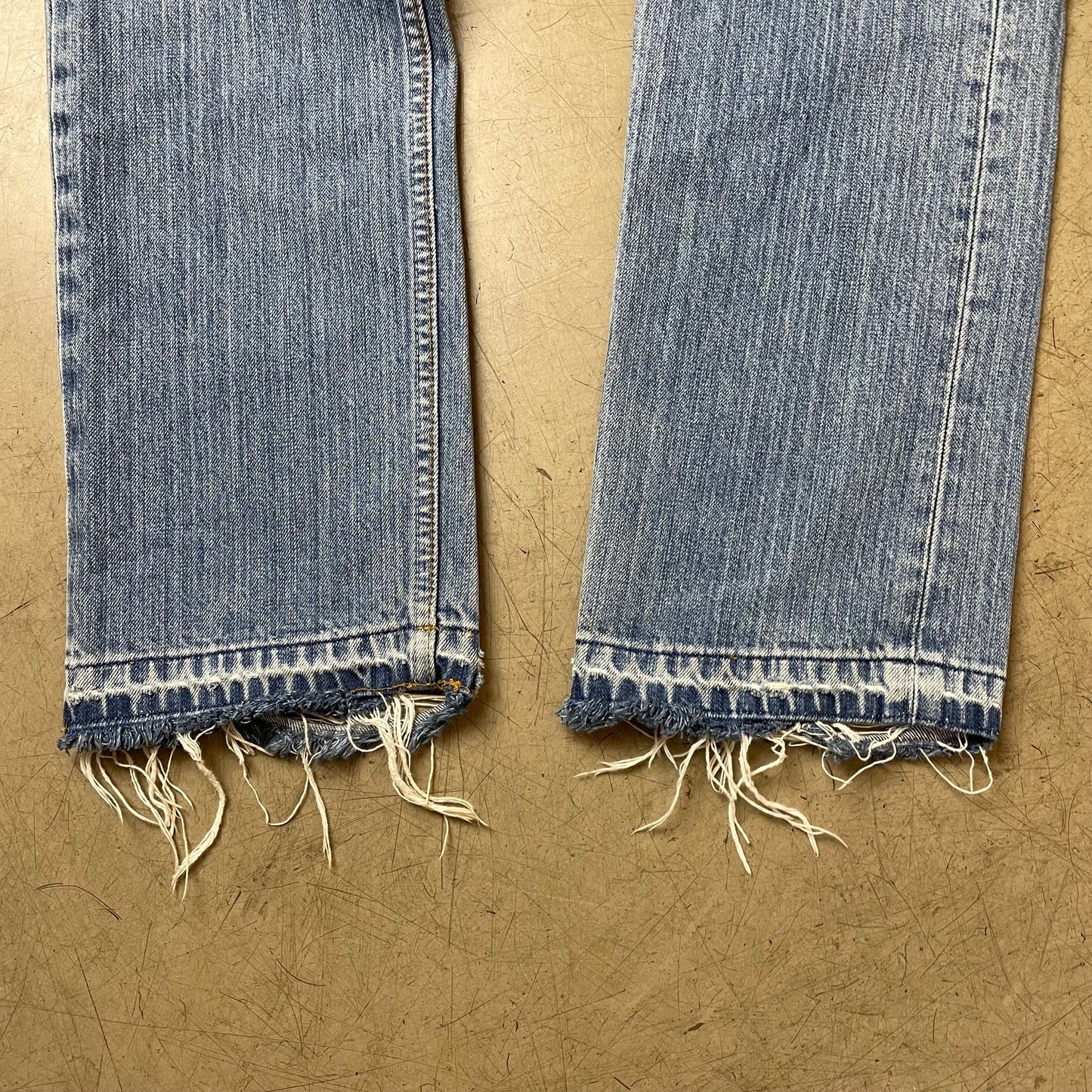 (L) Levi’s 505 04 Jeanshose faded blau W33/L32