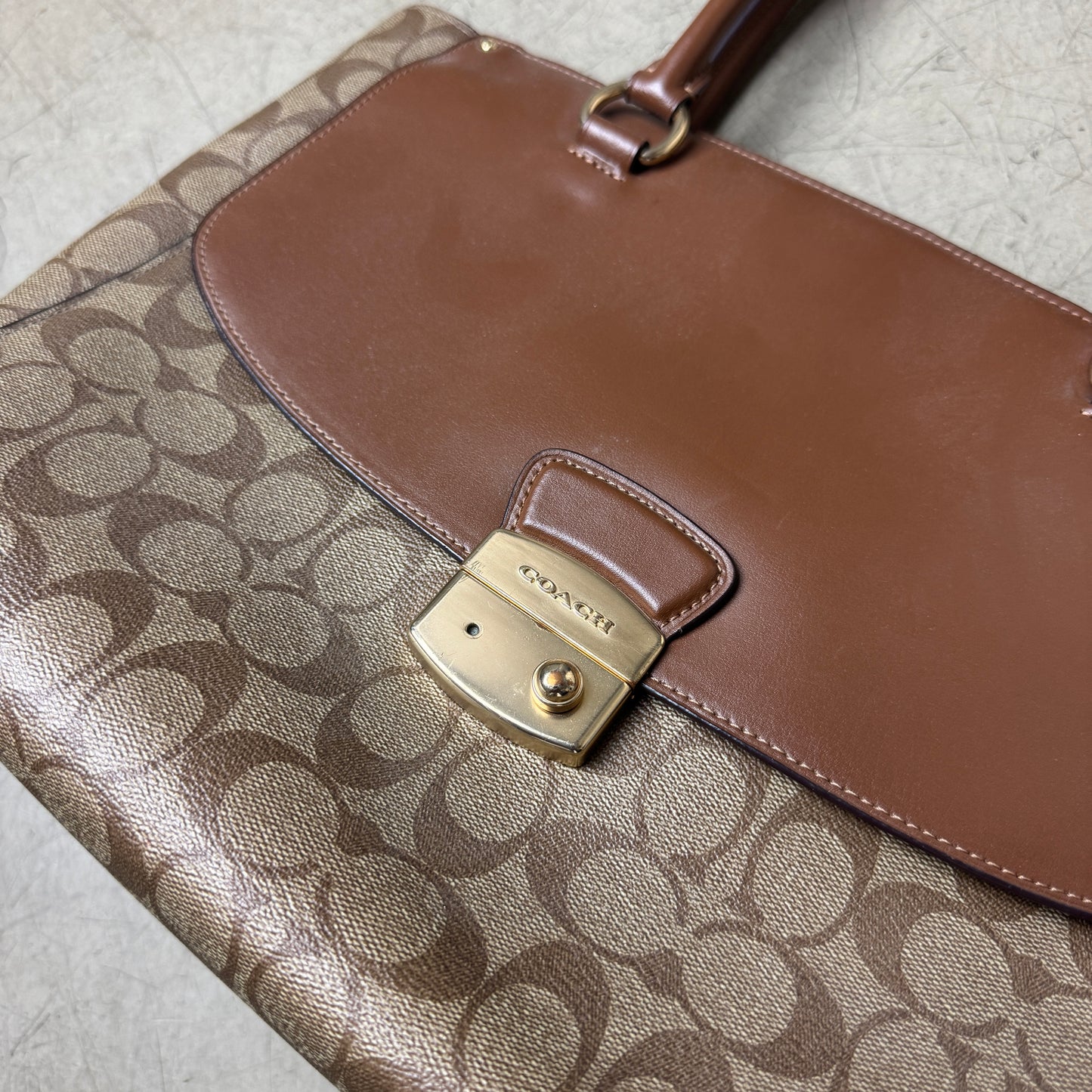Coach Leder Handtasche Monogramm beige braun